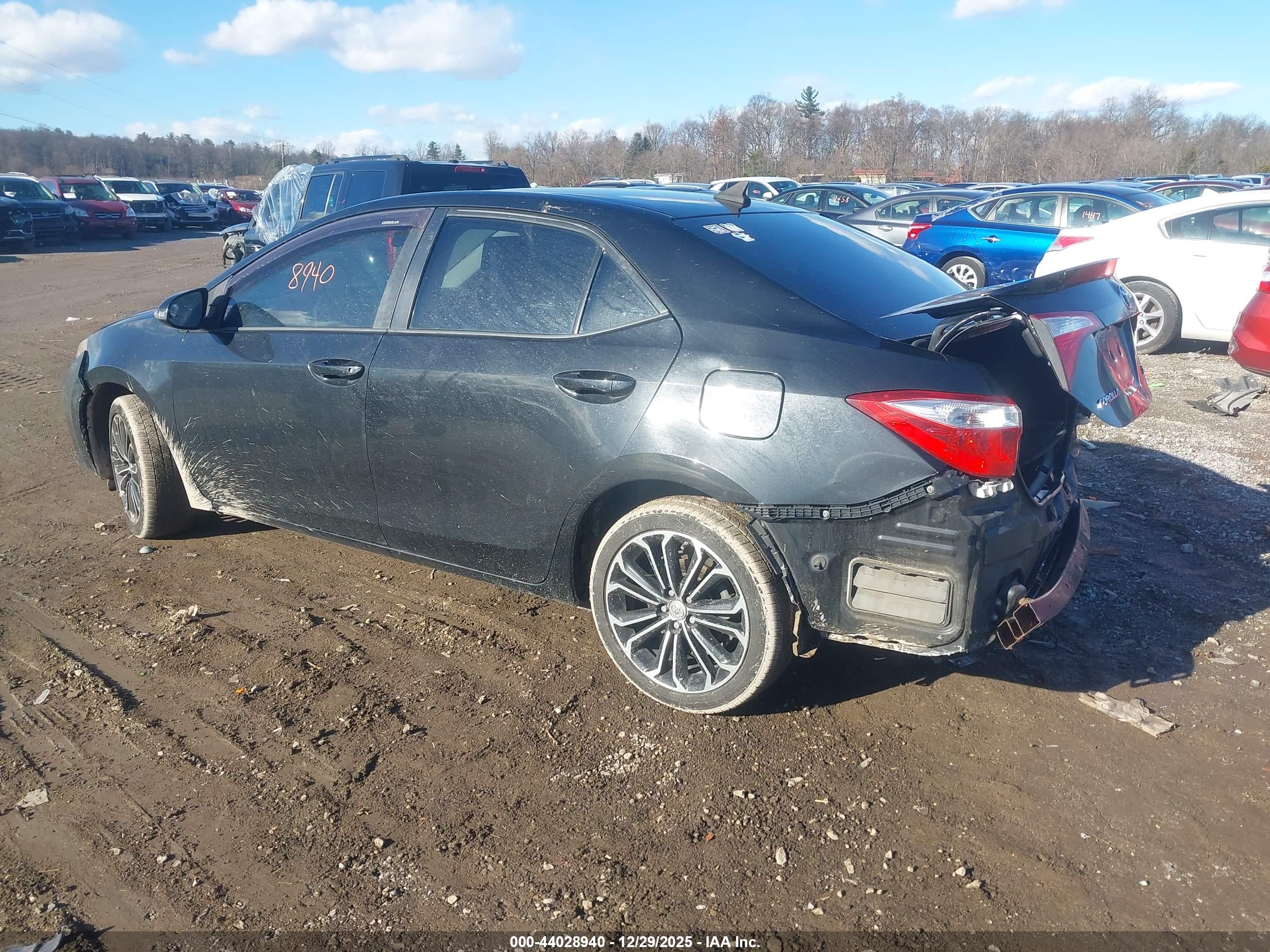 TOYOTA COROLLA image 3