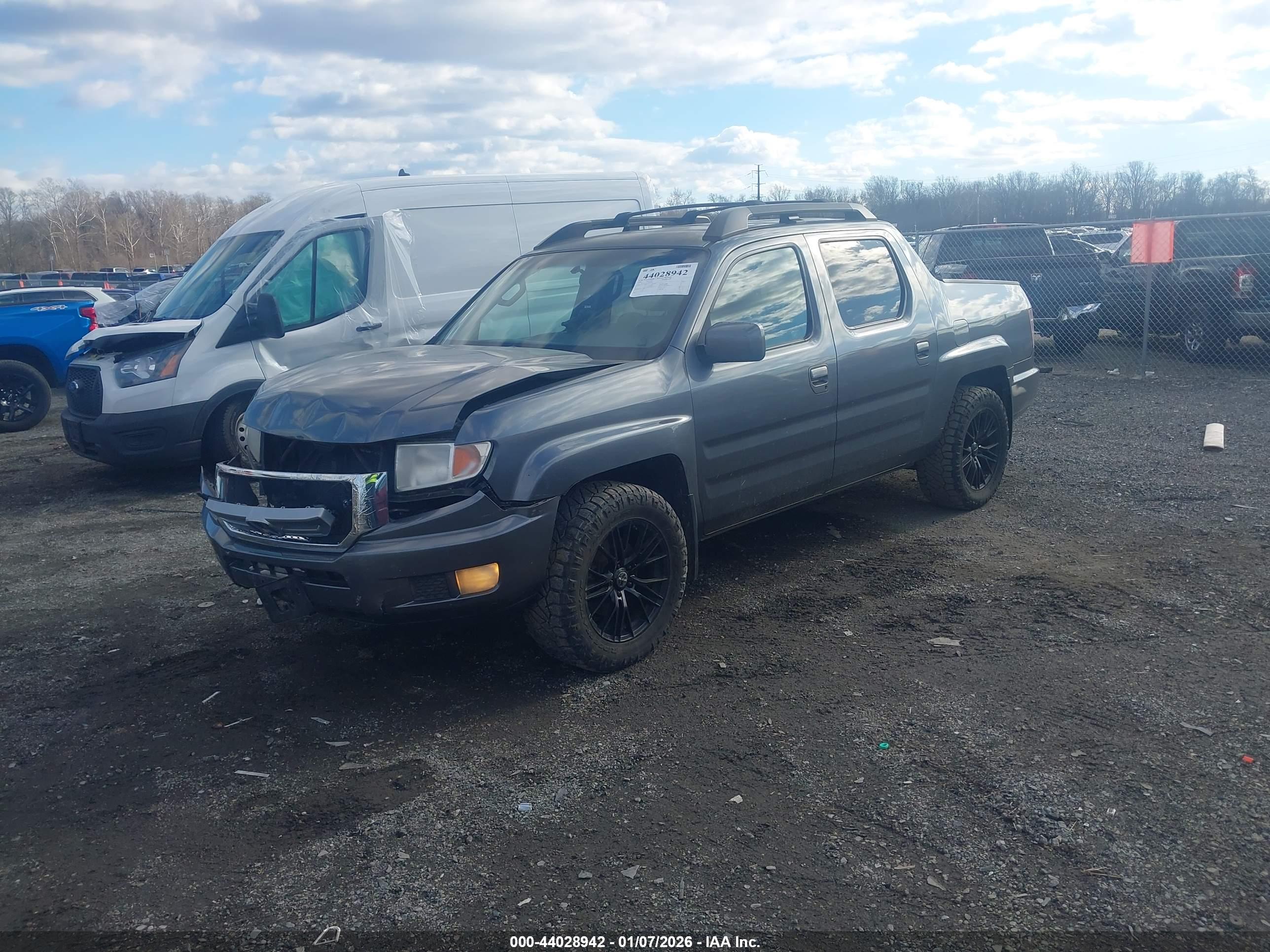 HONDA RIDGELINE image 2