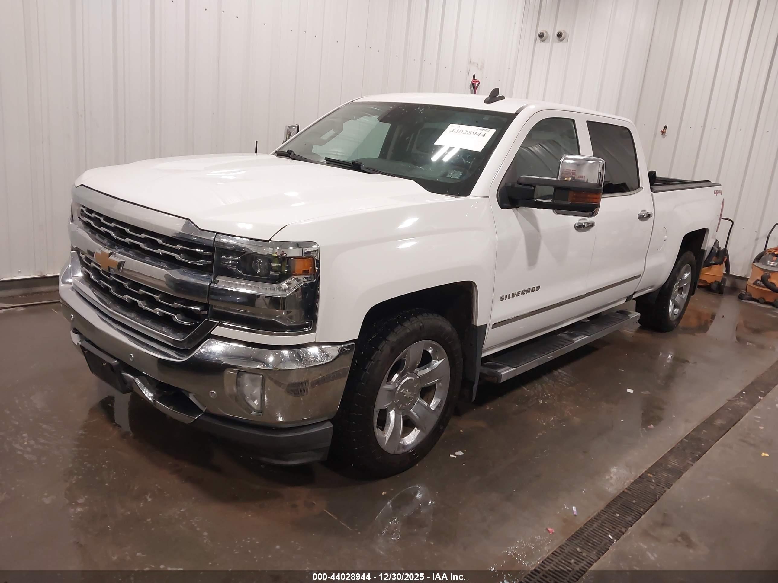 CHEVROLET SILVERADO image 2