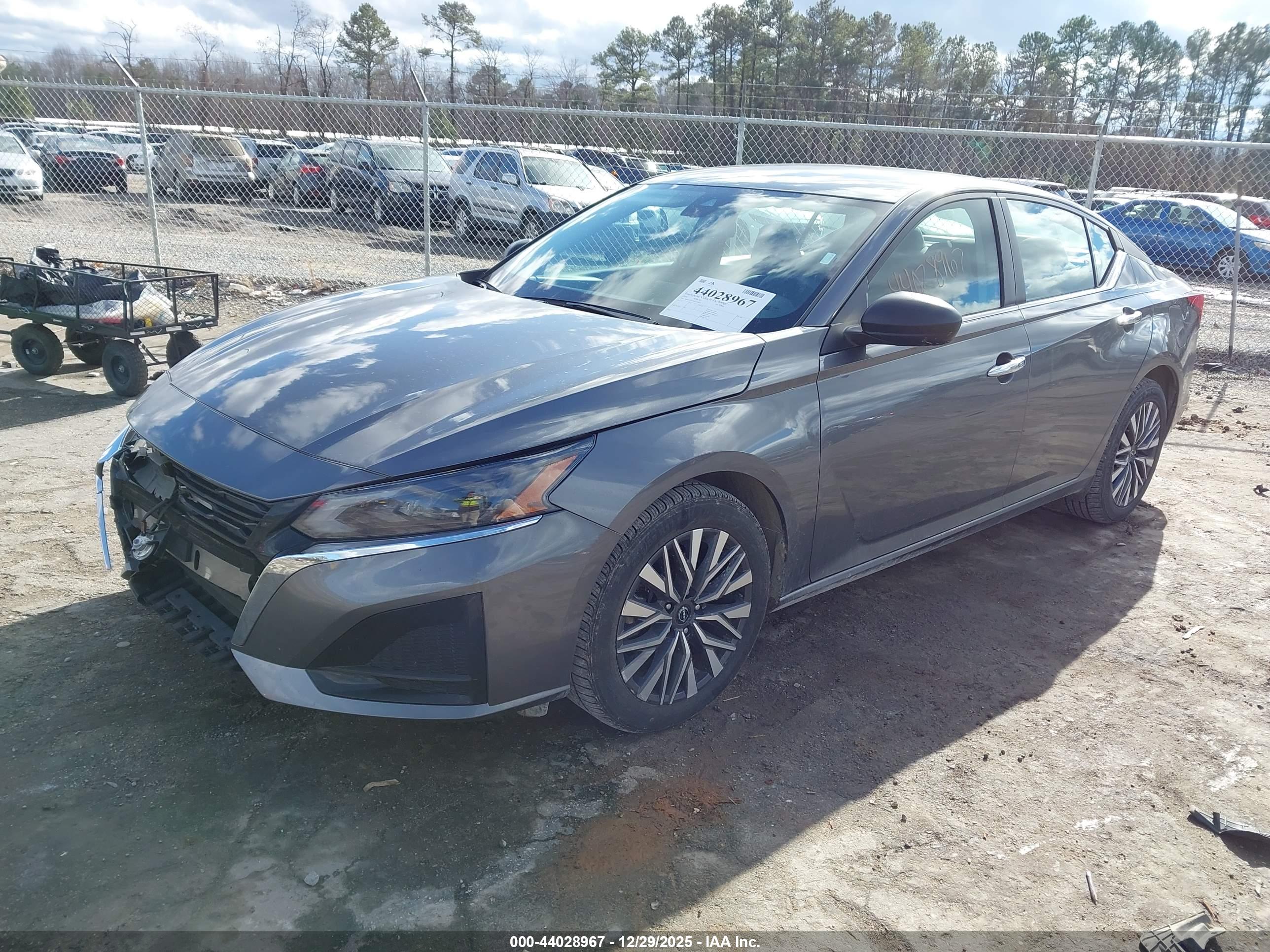 NISSAN ALTIMA image 2