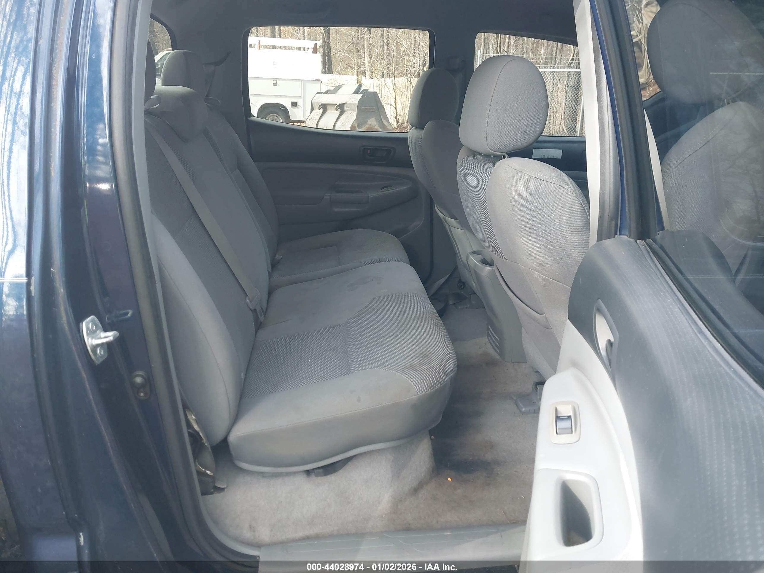 TOYOTA TACOMA image 8