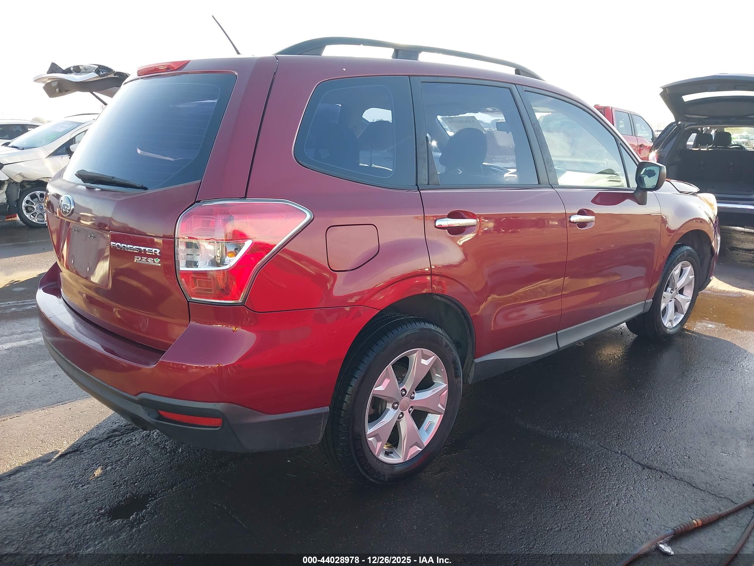 SUBARU FORESTER image 4