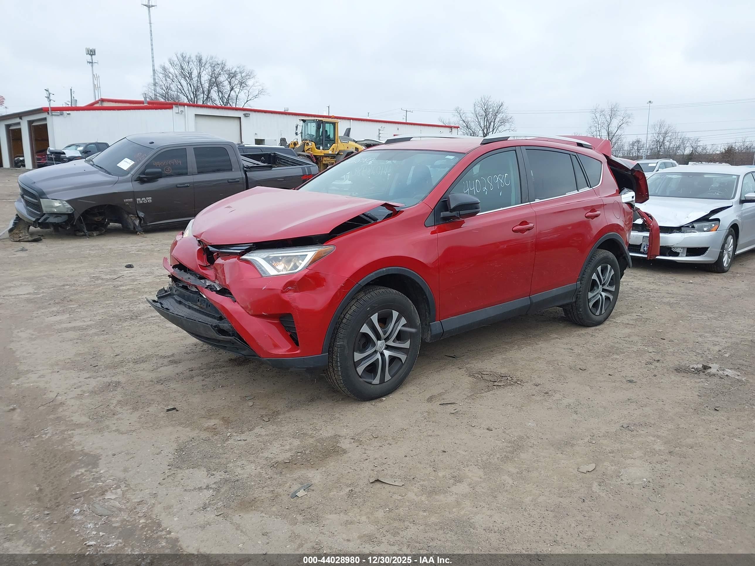 TOYOTA RAV4 image 2