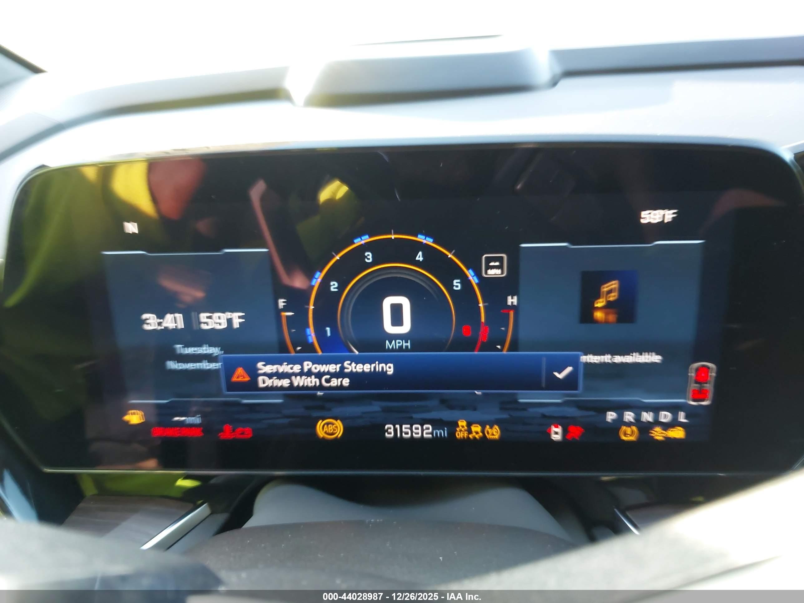CHEVROLET SUBURBAN image 7