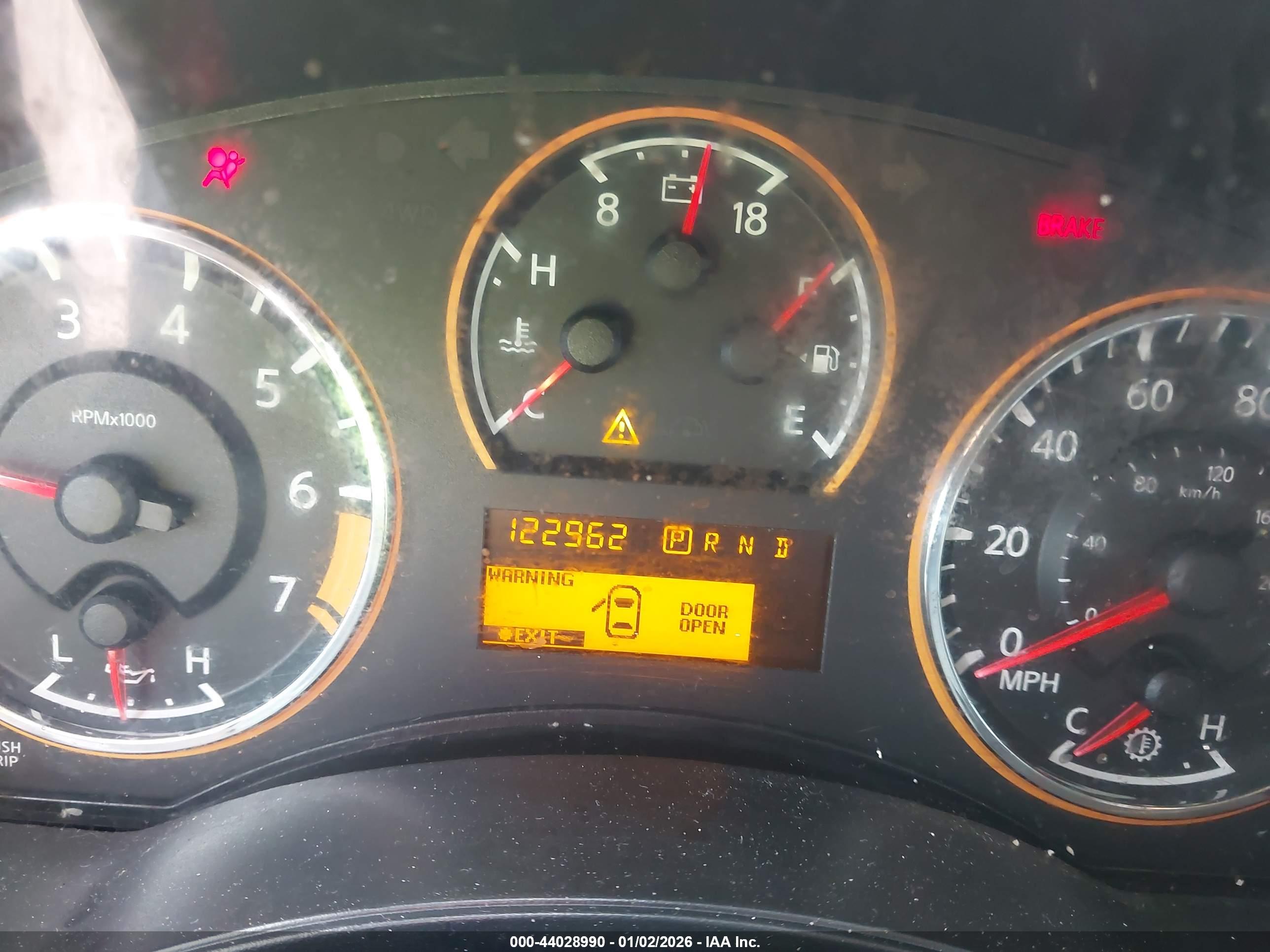 NISSAN ARMADA image 7