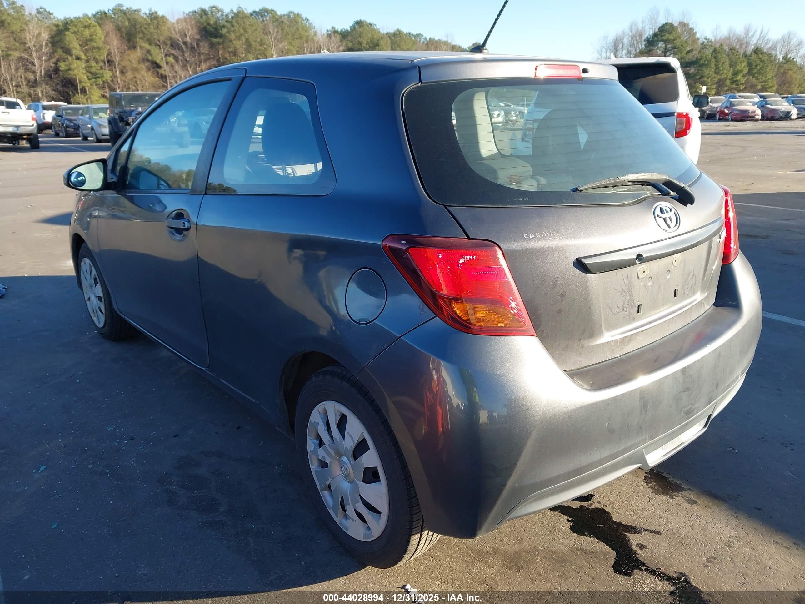 TOYOTA YARIS image 3