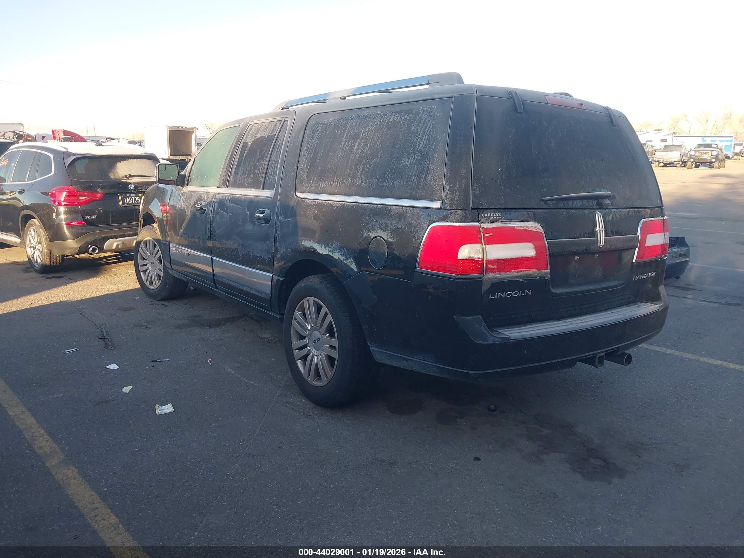 LINCOLN NAVIGATOR image 3