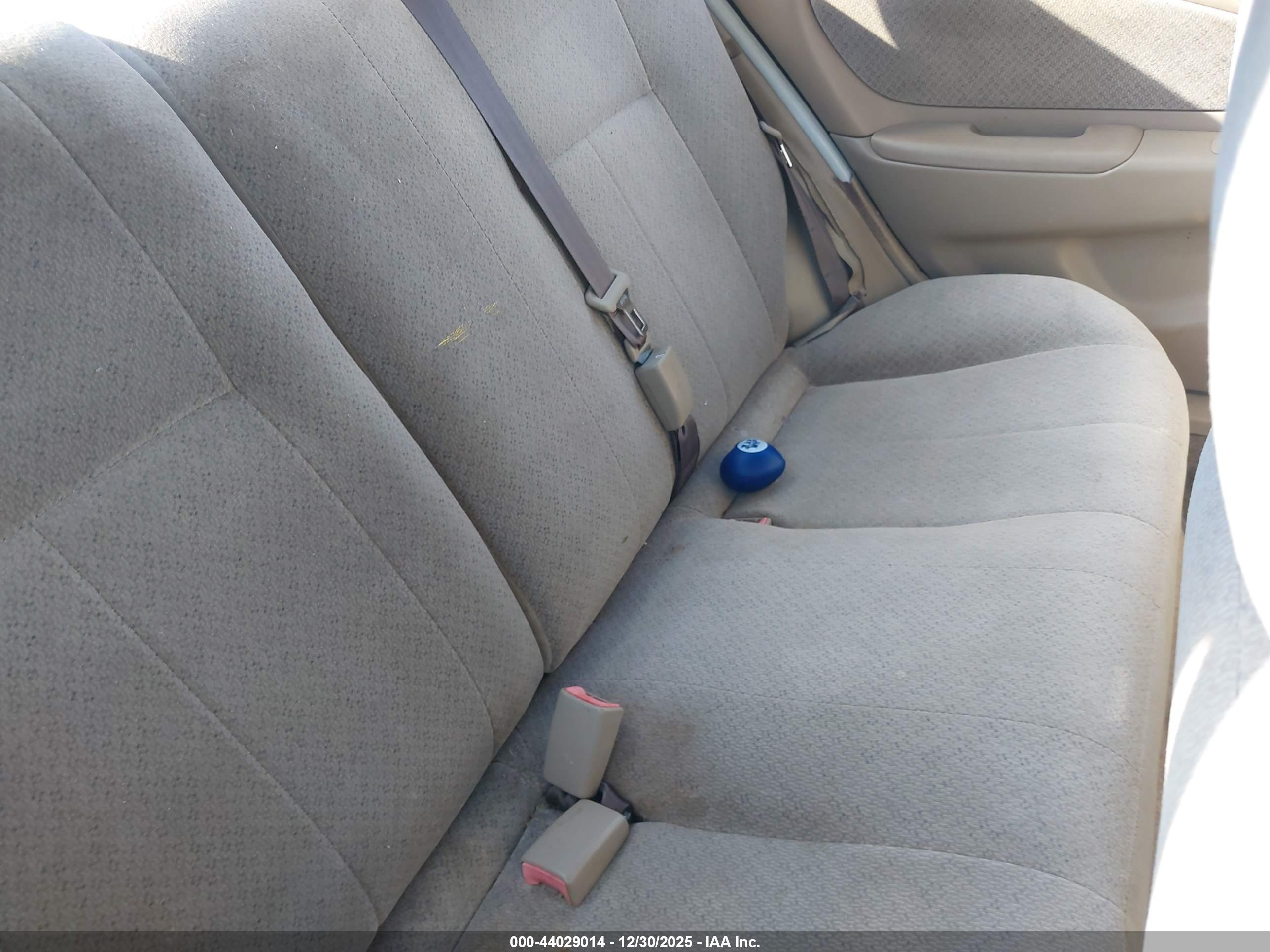 TOYOTA COROLLA image 8
