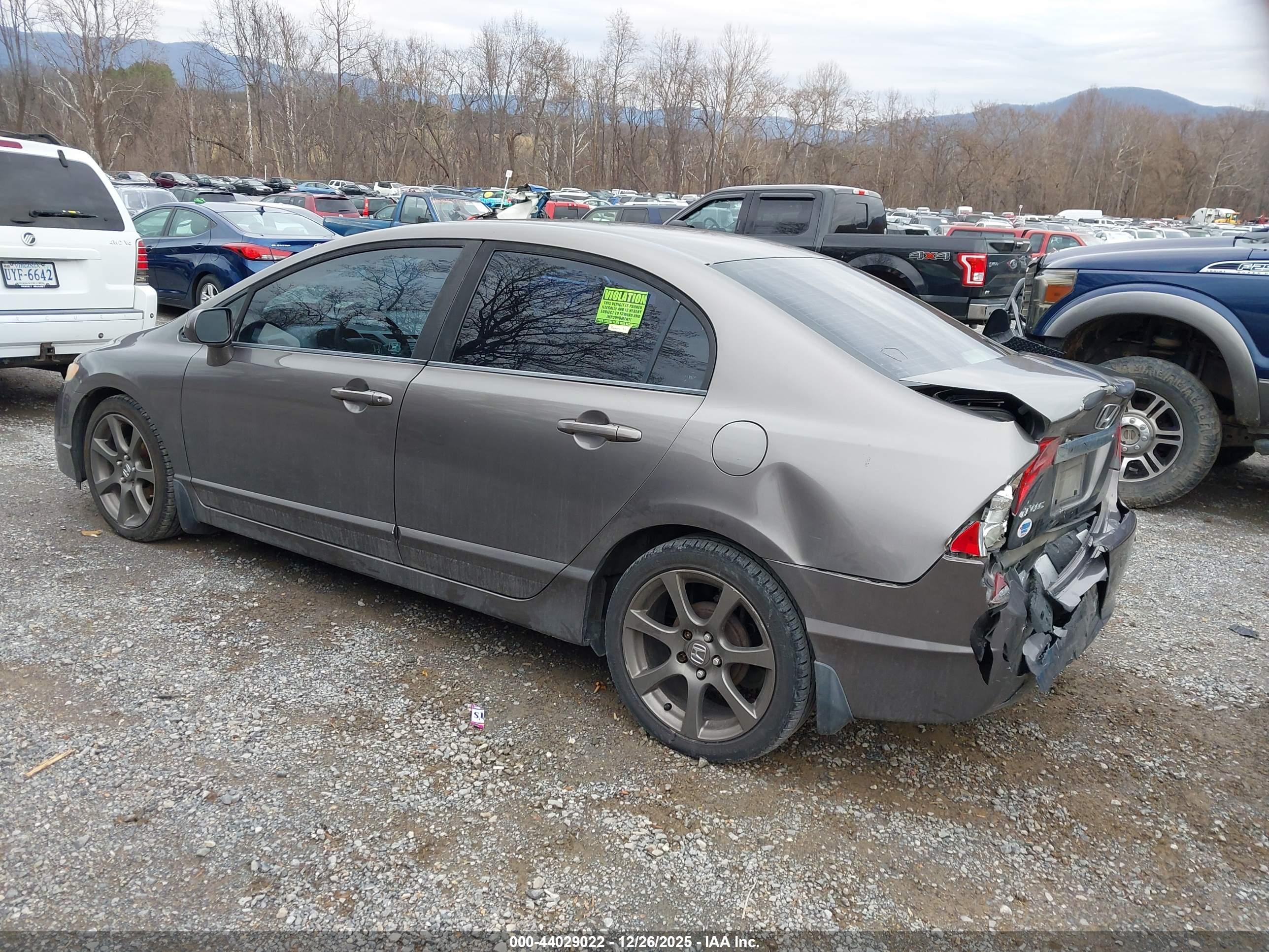 HONDA CIVIC image 3