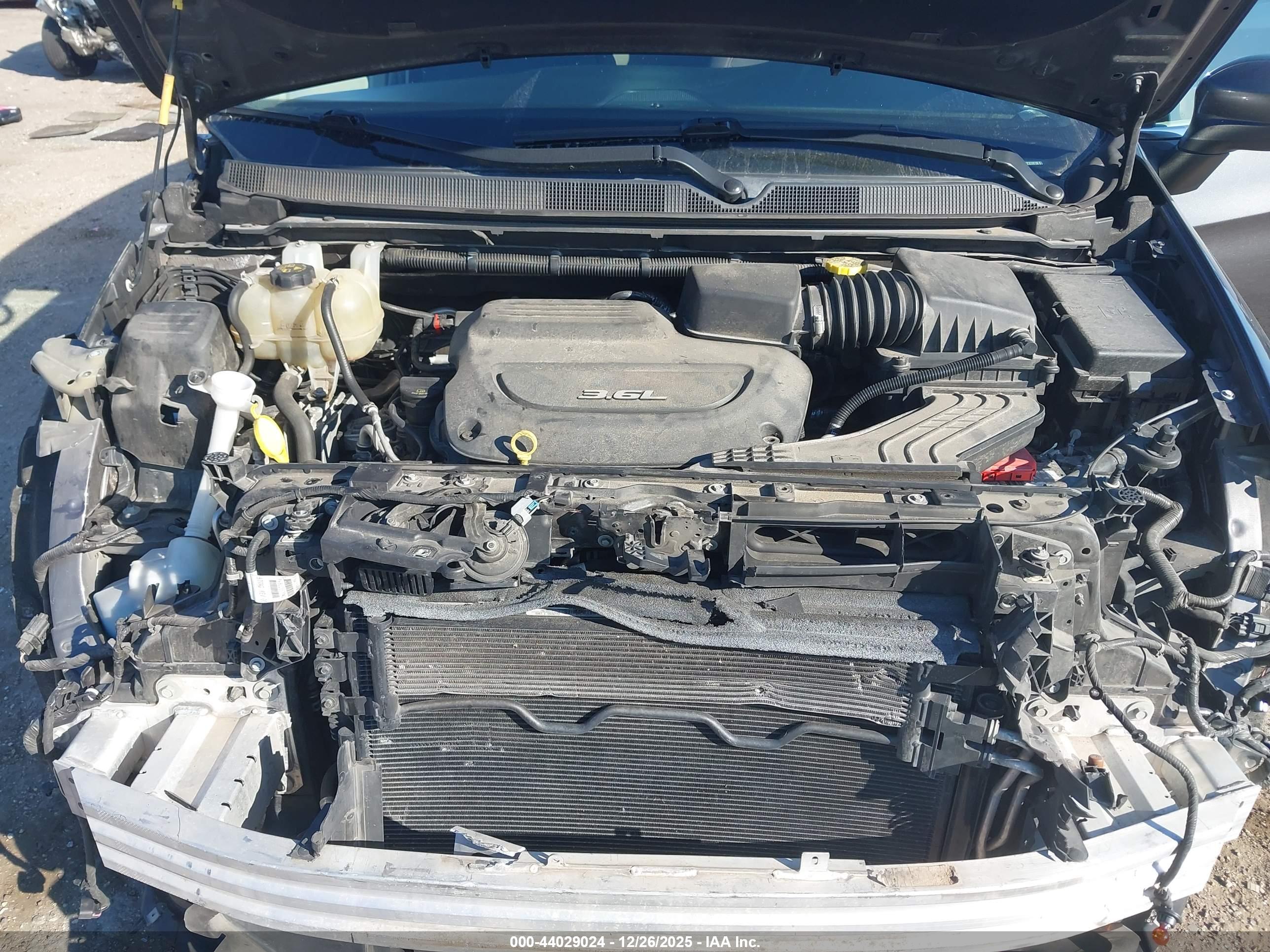 CHRYSLER PACIFICA image 10