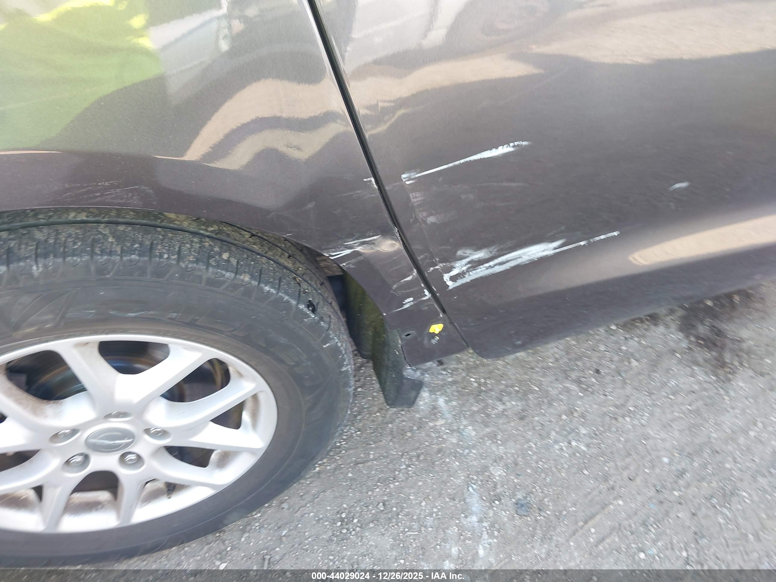 CHRYSLER PACIFICA image 6