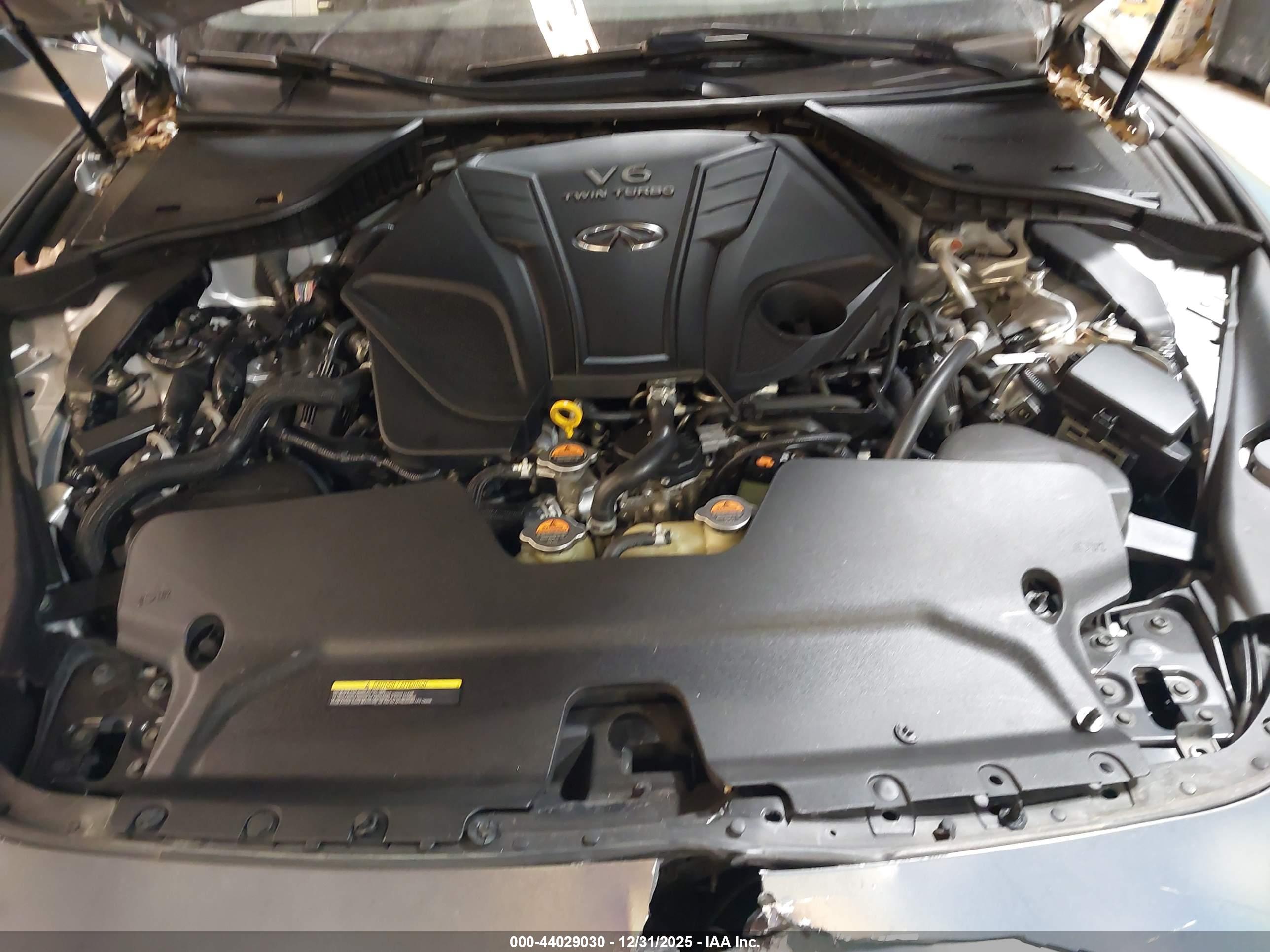 INFINITI Q60 image 10