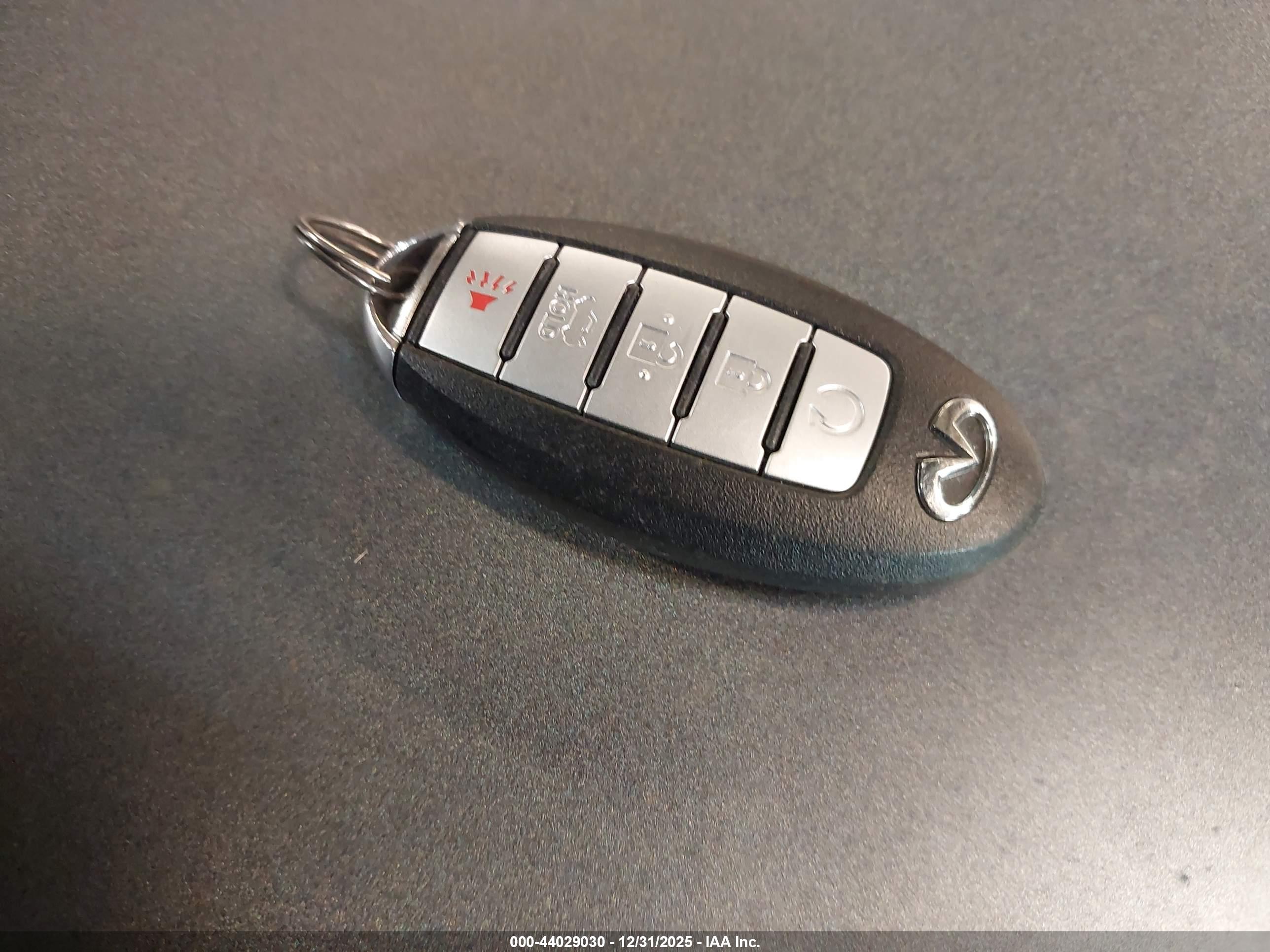 INFINITI Q60 image 11