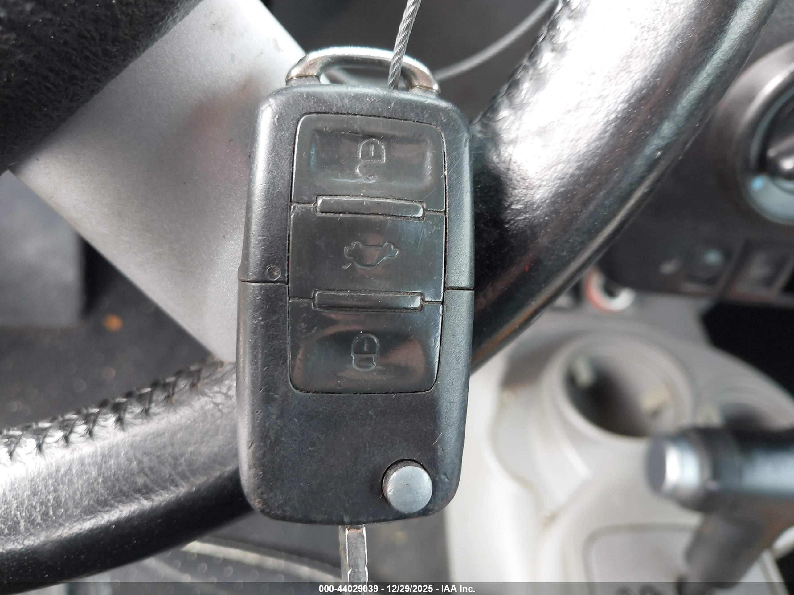 VOLKSWAGEN NEW image 11