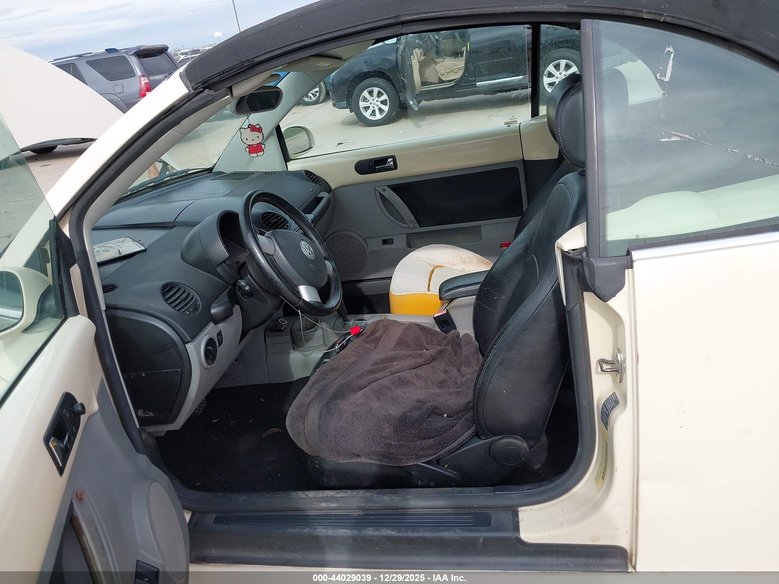 VOLKSWAGEN NEW image 8