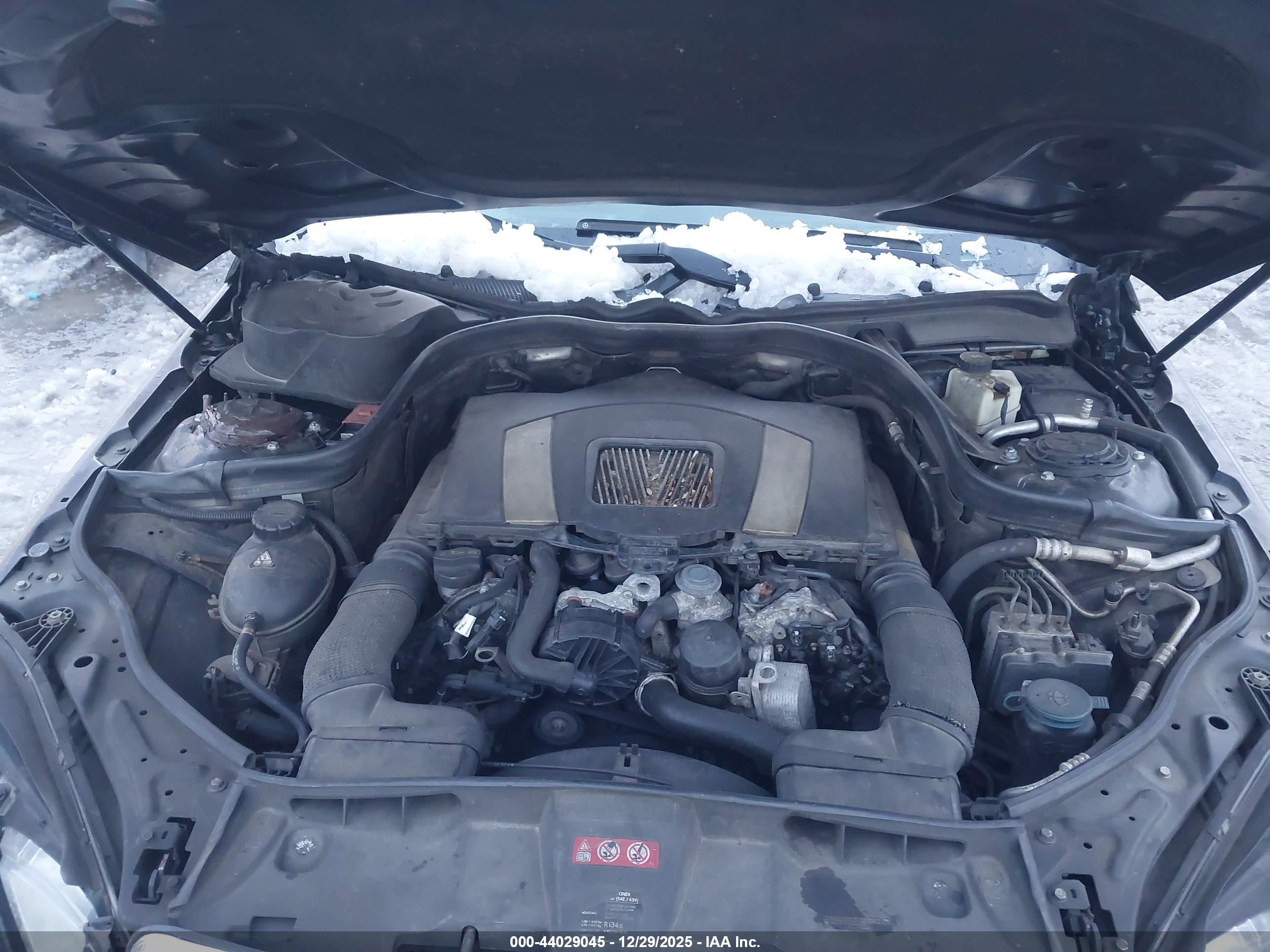 MERCEDES-BENZ E image 10