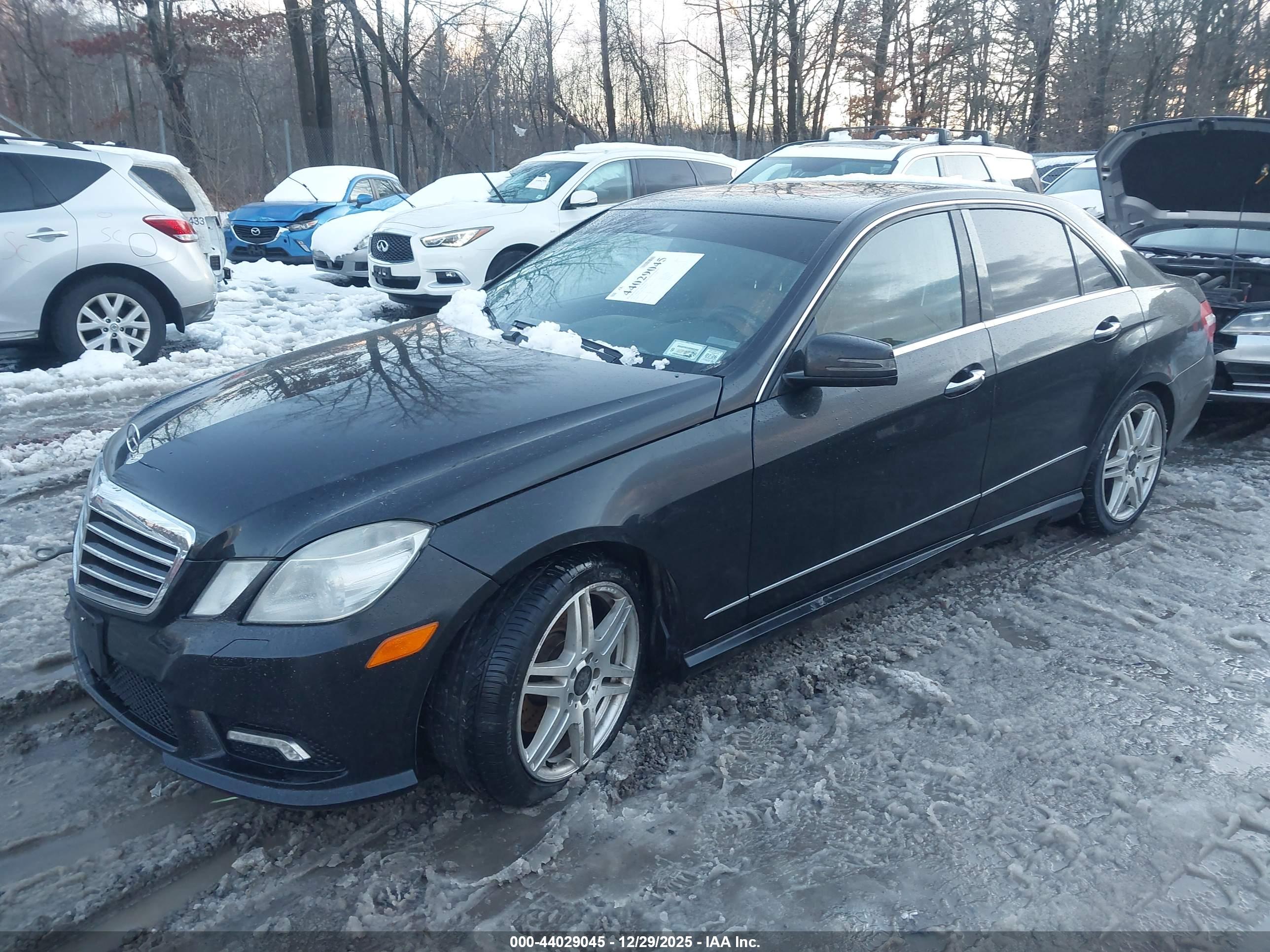 MERCEDES-BENZ E image 2