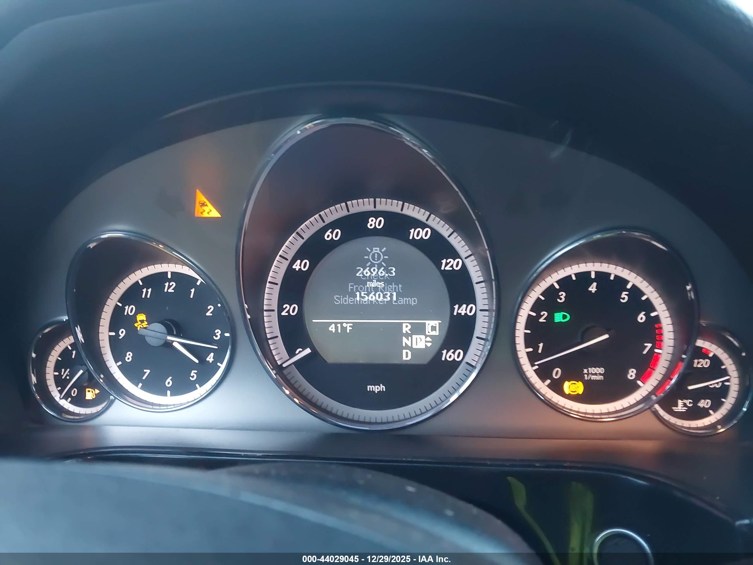 MERCEDES-BENZ E image 7
