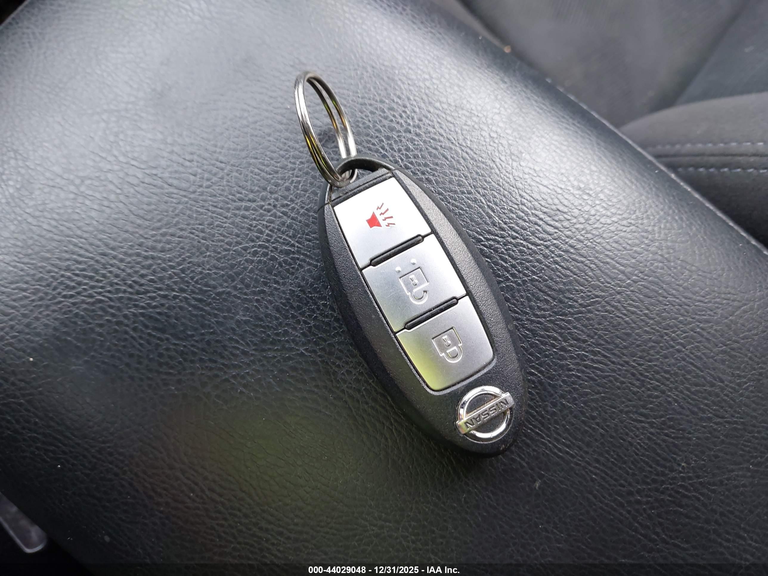 NISSAN ROGUE image 11
