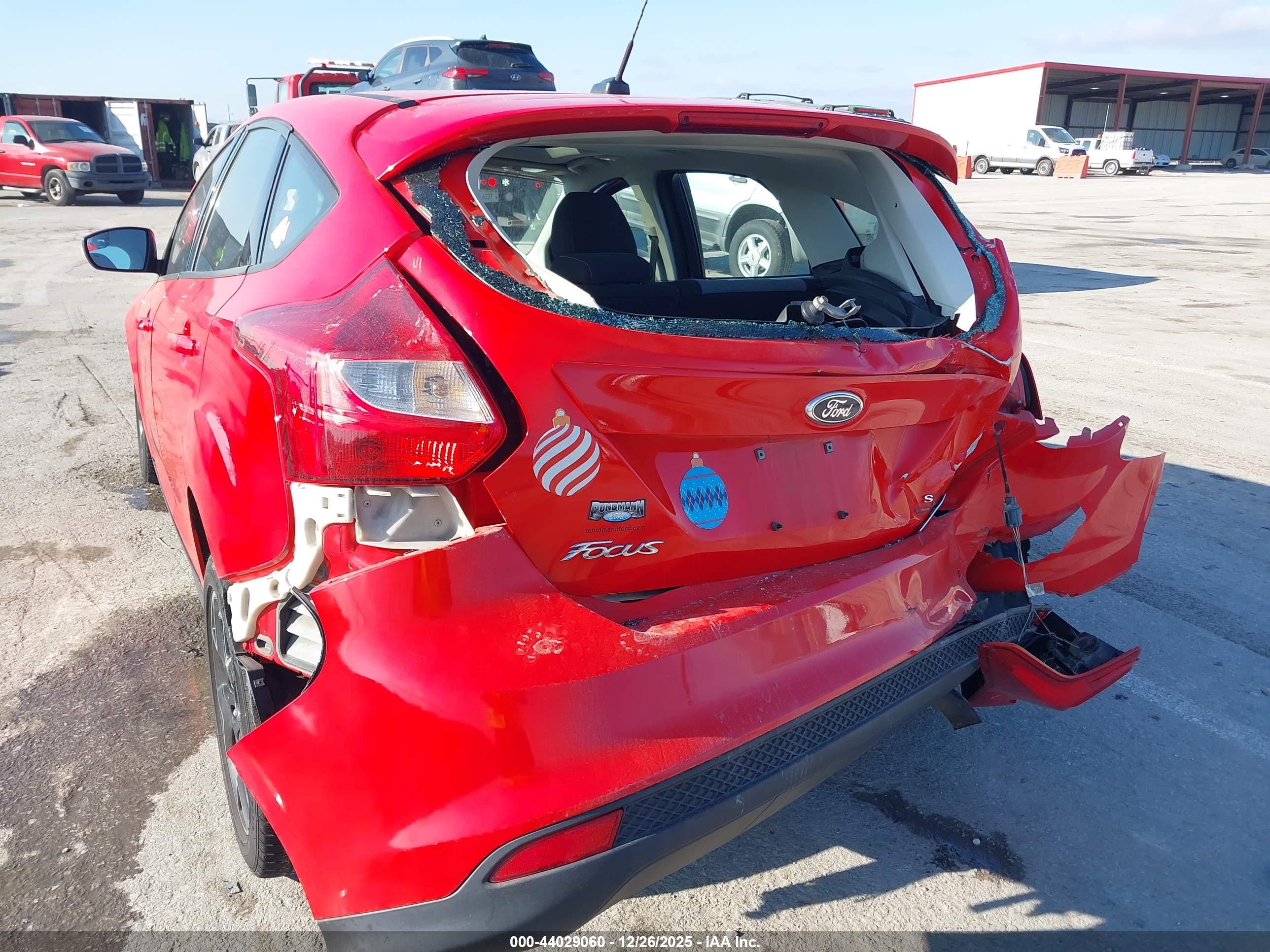 FORD FOCUS image 6