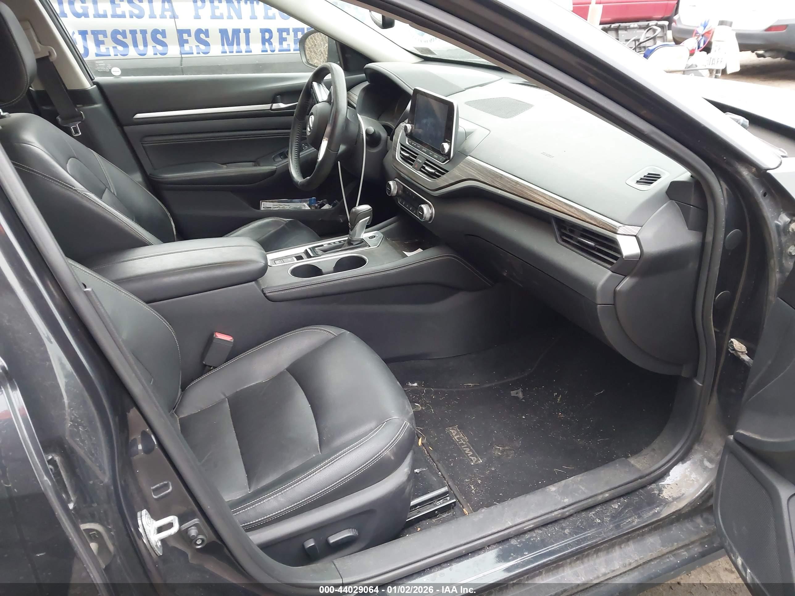 NISSAN ALTIMA image 5