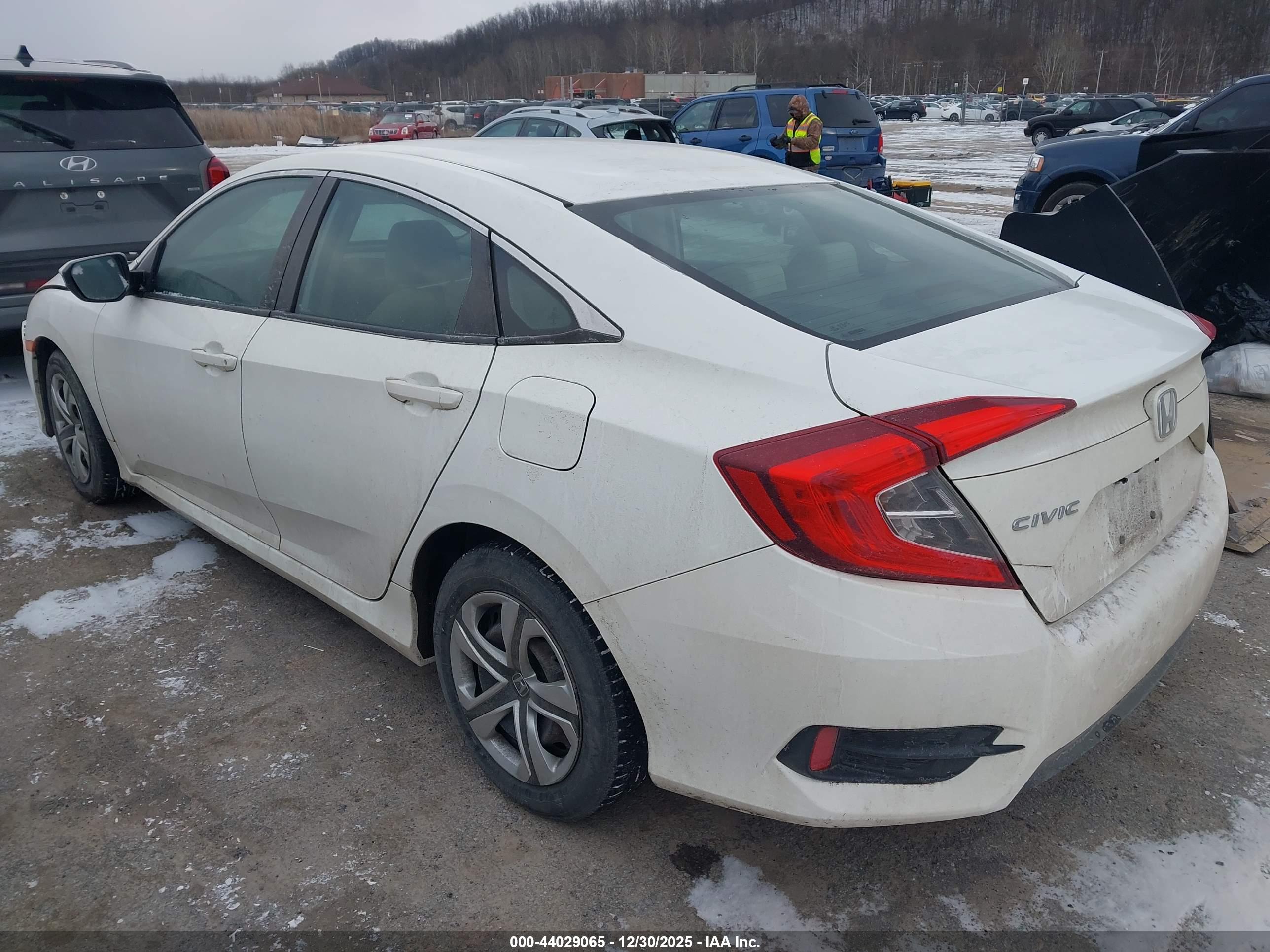 HONDA CIVIC image 3