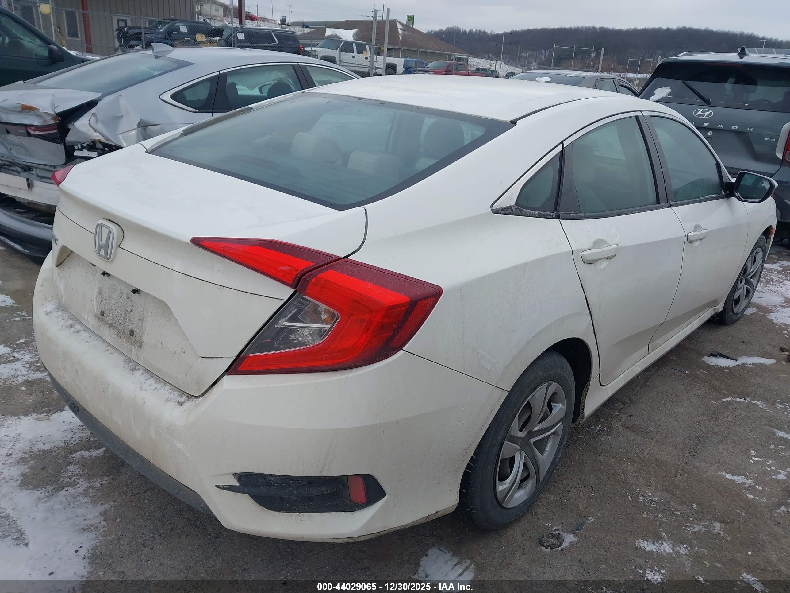 HONDA CIVIC image 4