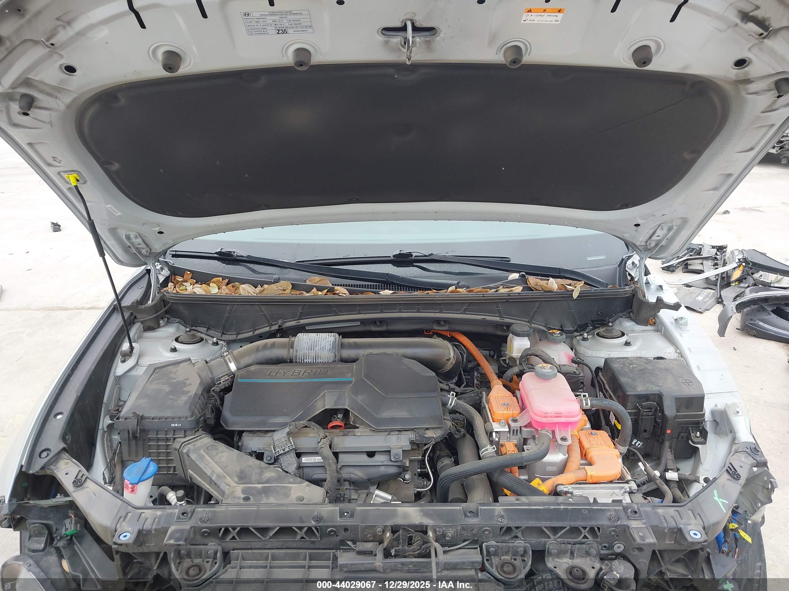 HYUNDAI TUCSON image 10
