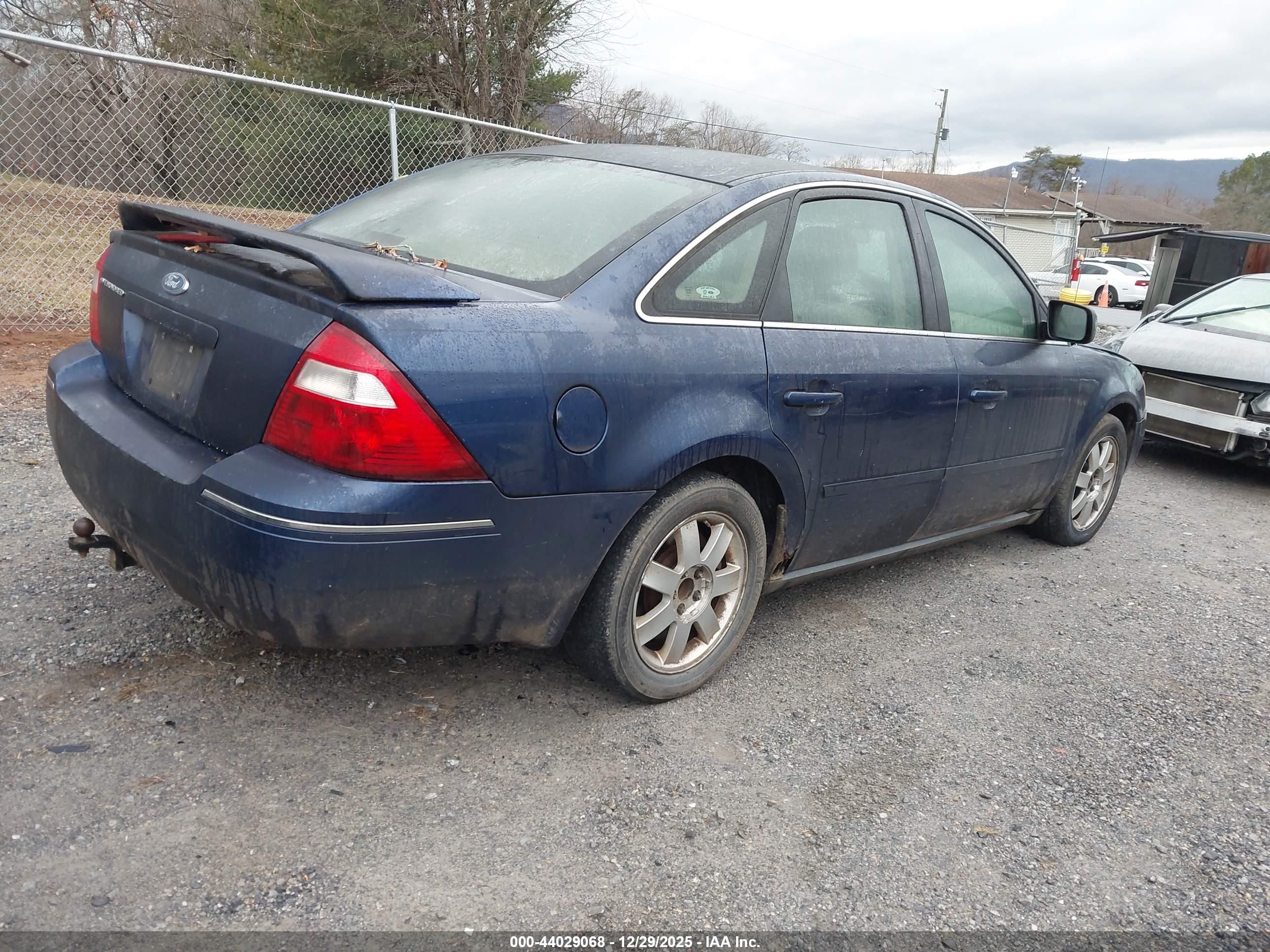 FORD FIVE image 4