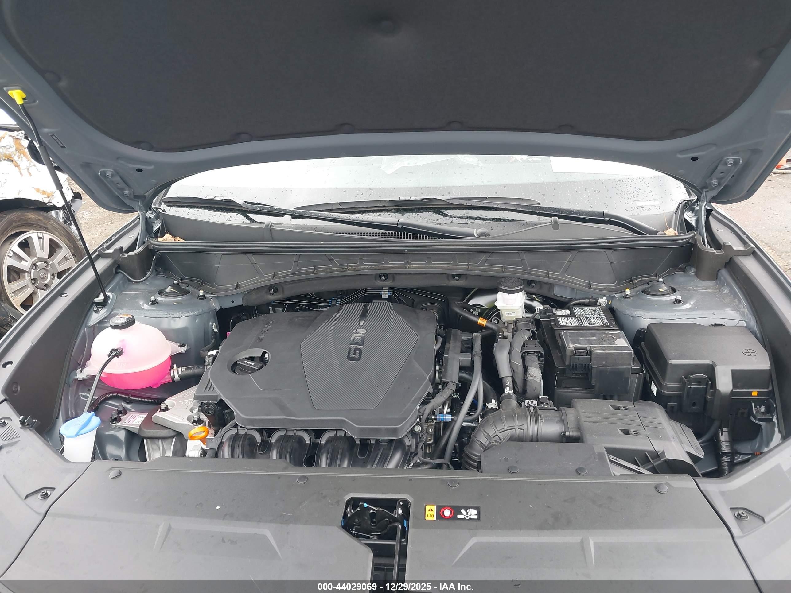 HYUNDAI TUCSON image 10