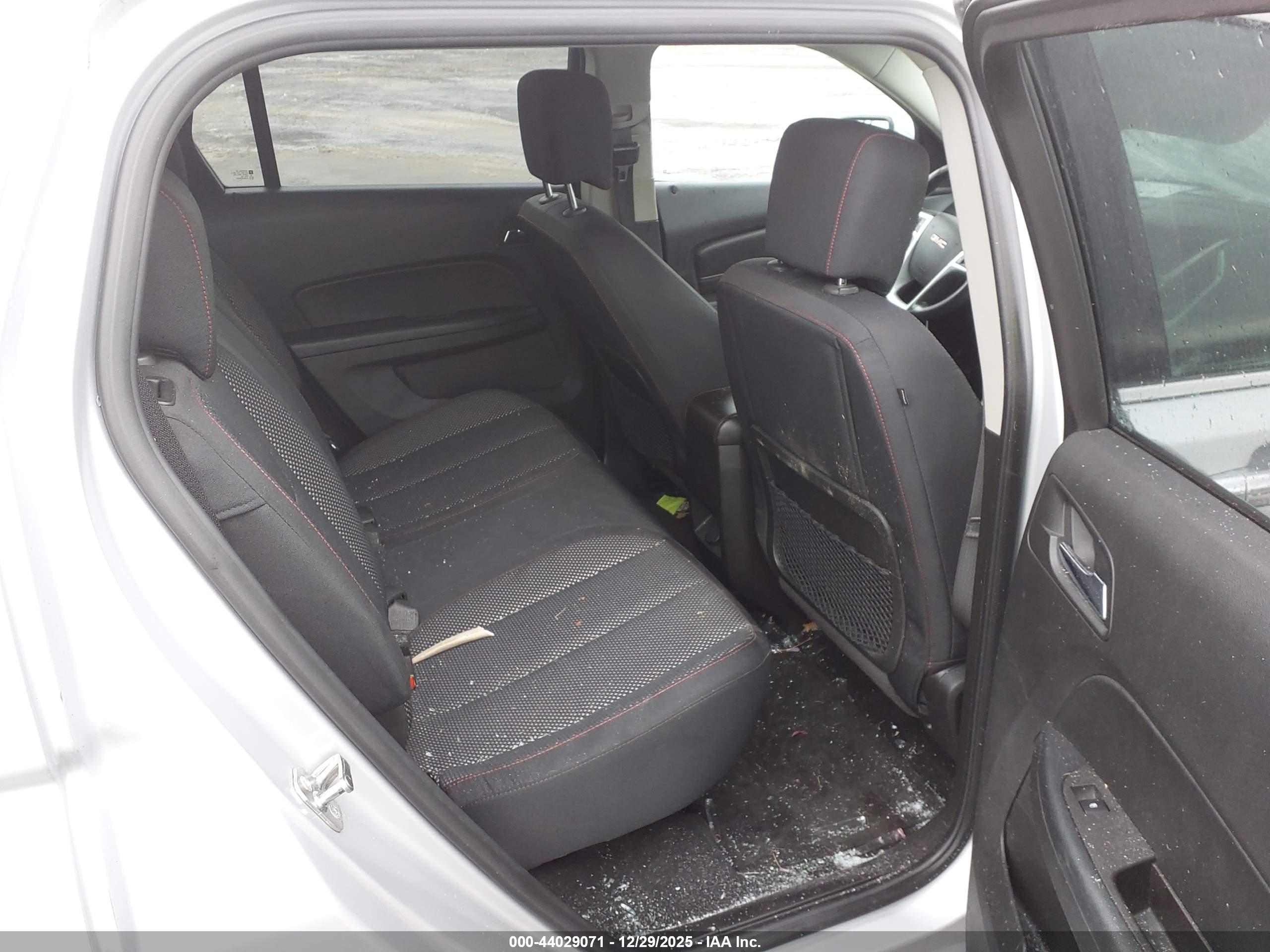 GMC TERRAIN image 8