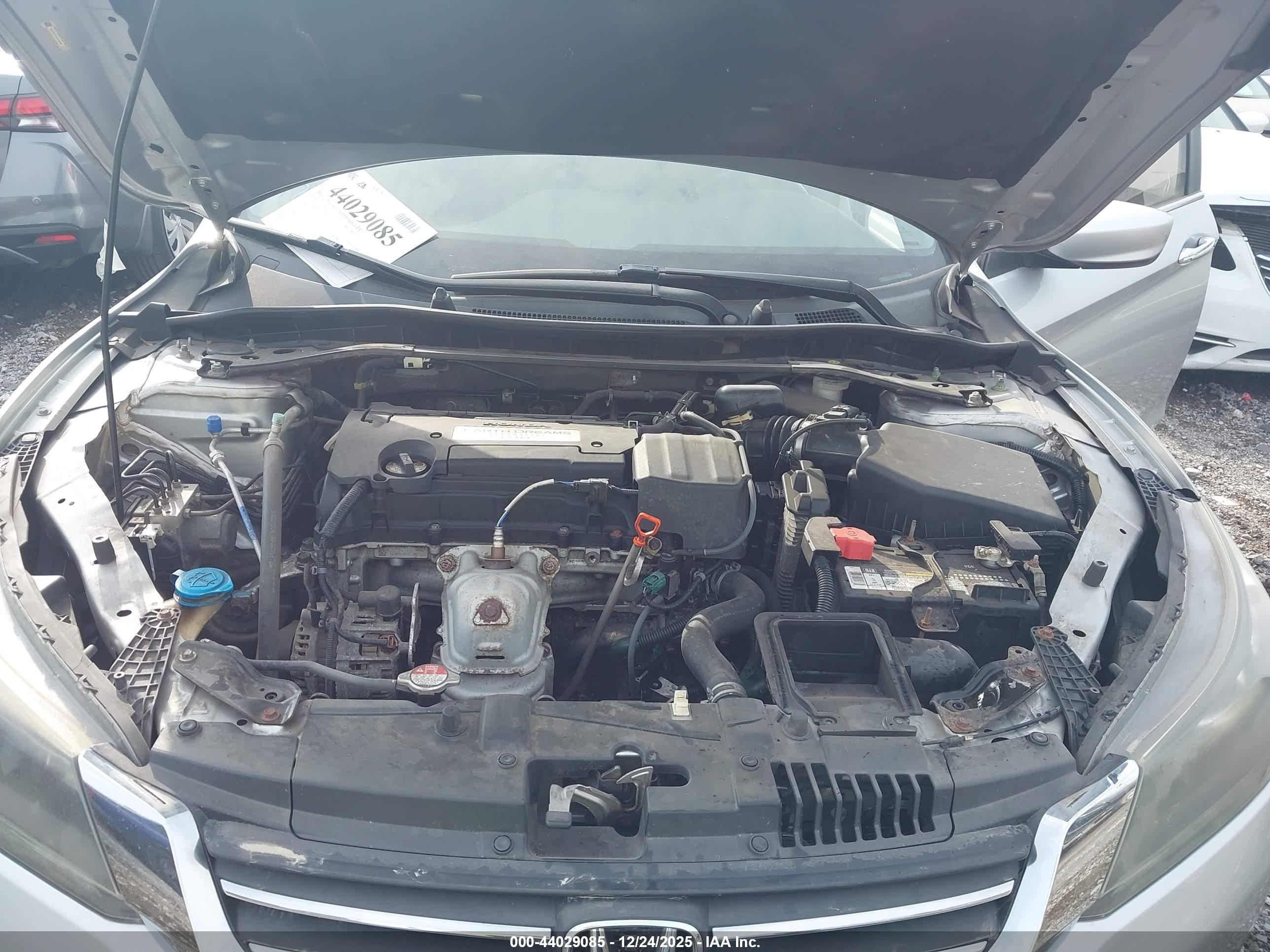HONDA ACCORD image 10