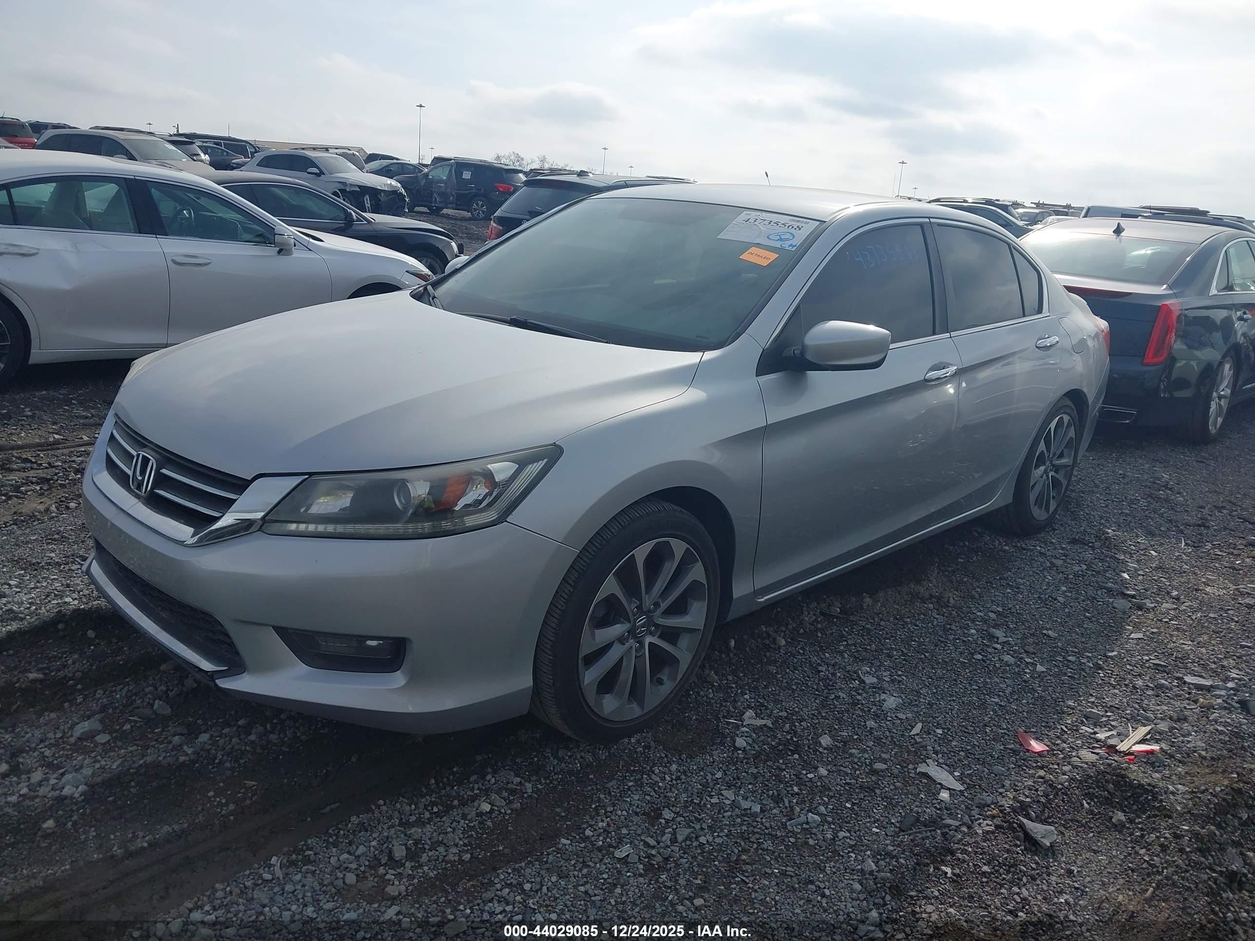 HONDA ACCORD image 2