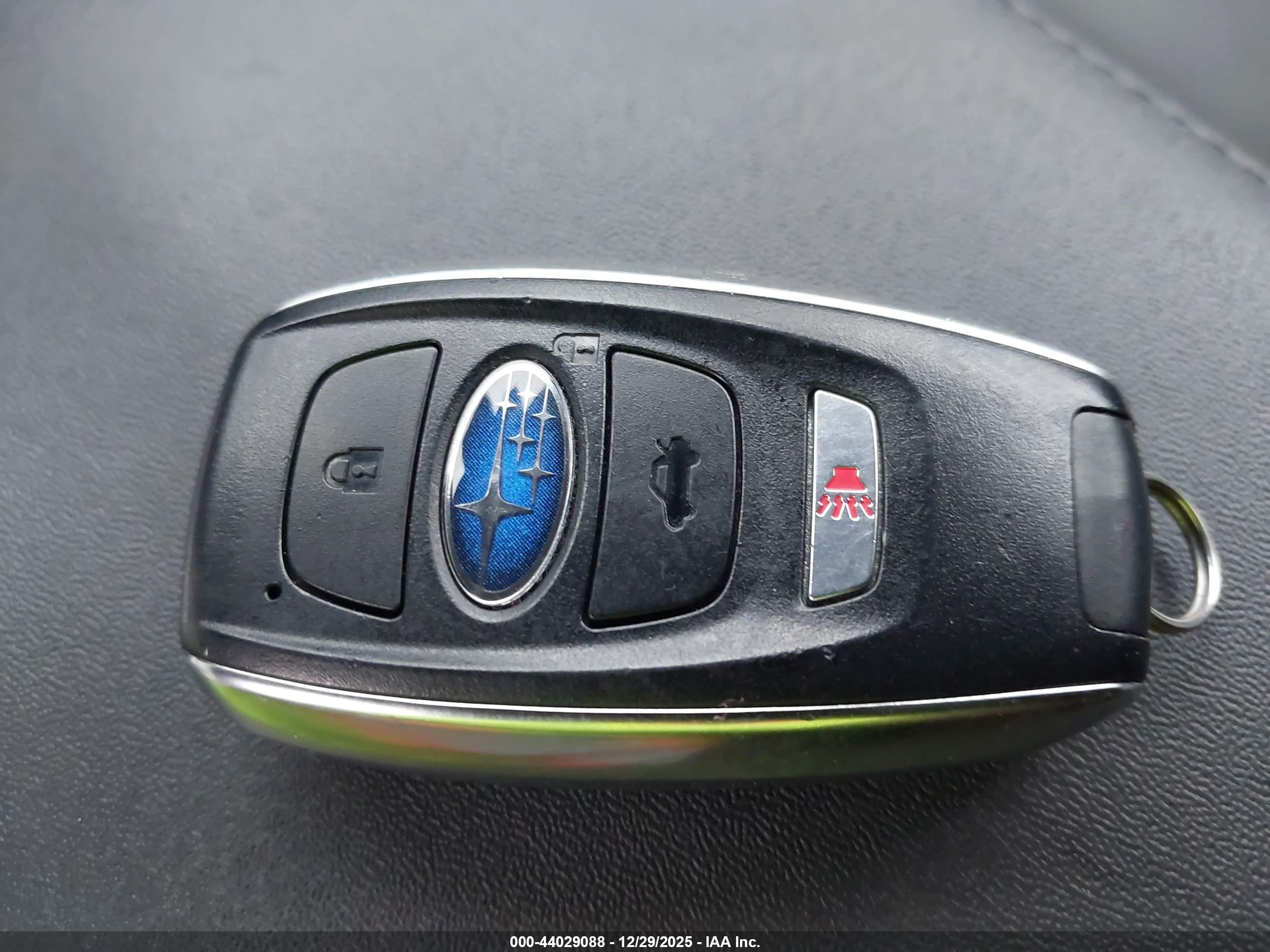 SUBARU ASCENT image 11