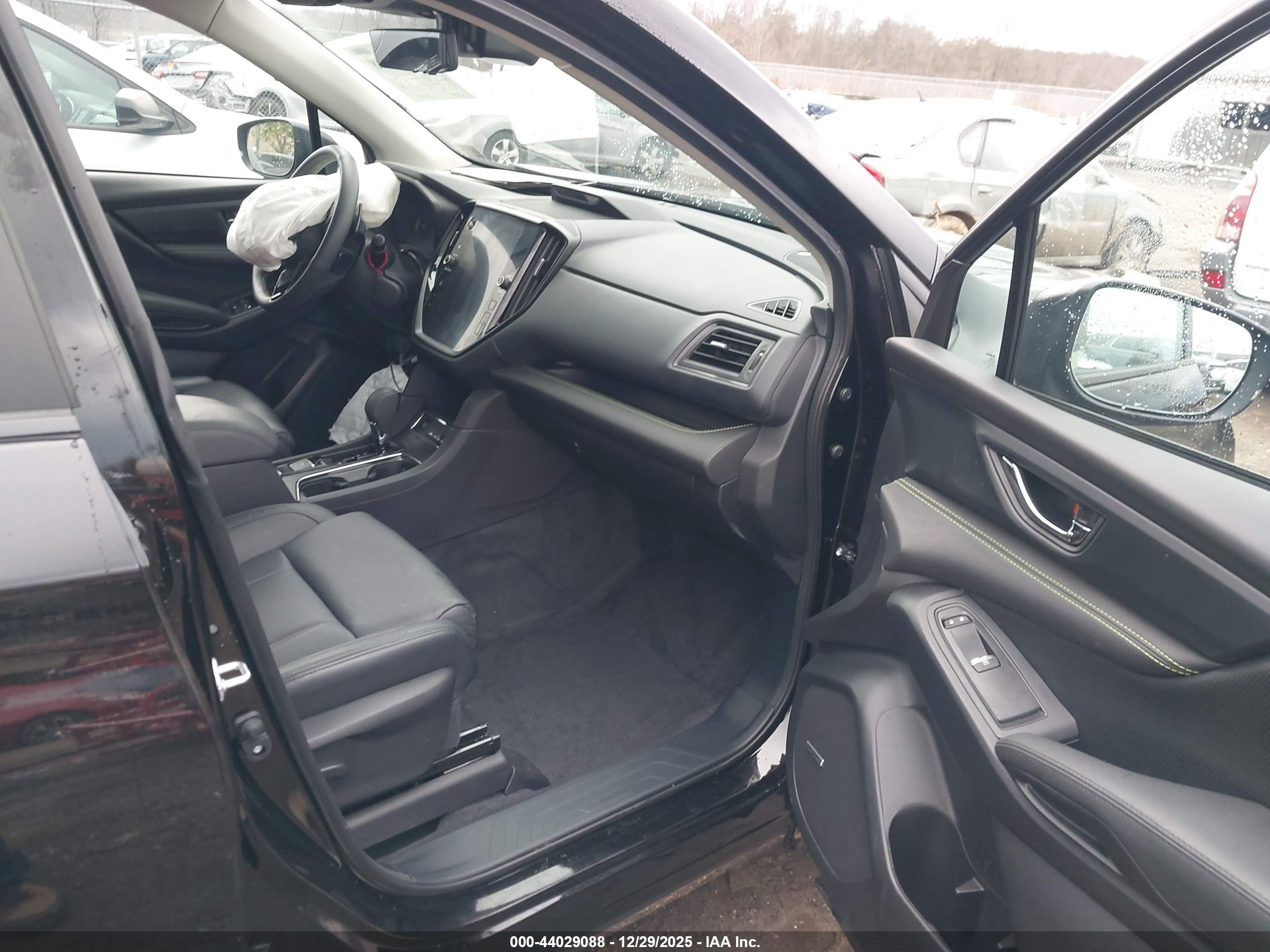 SUBARU ASCENT image 5