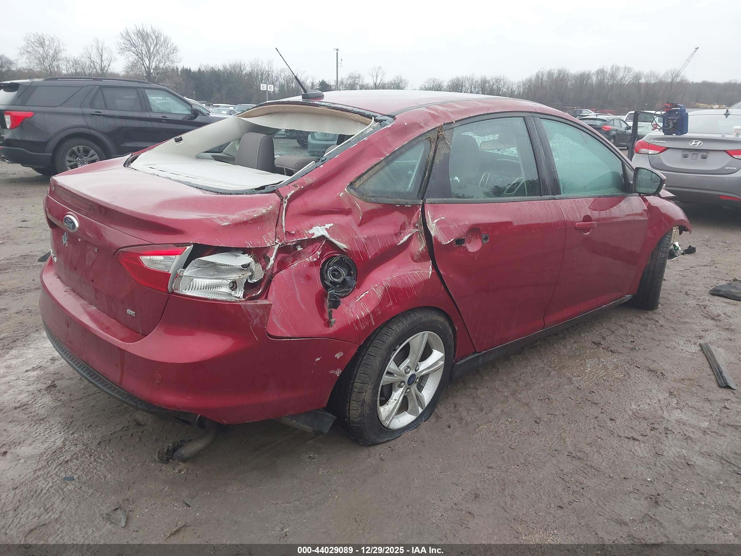 FORD FOCUS image 4