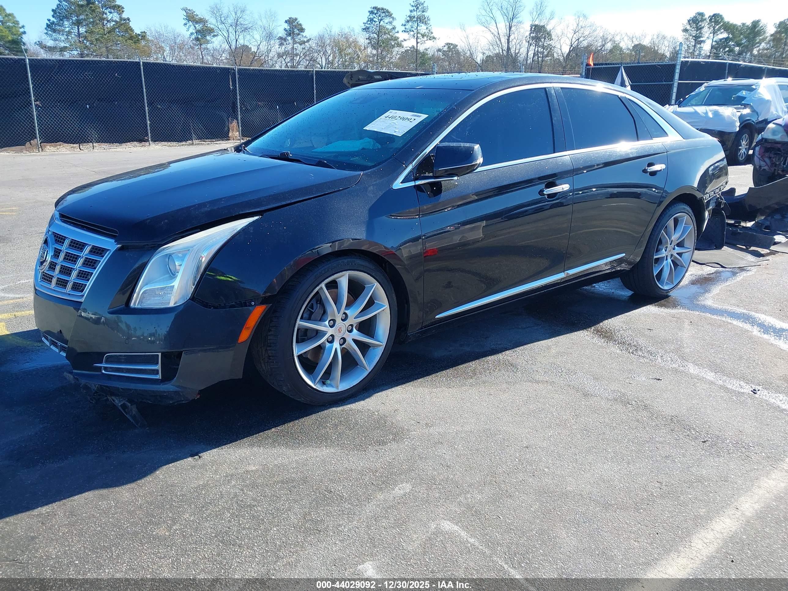 CADILLAC XTS image 2