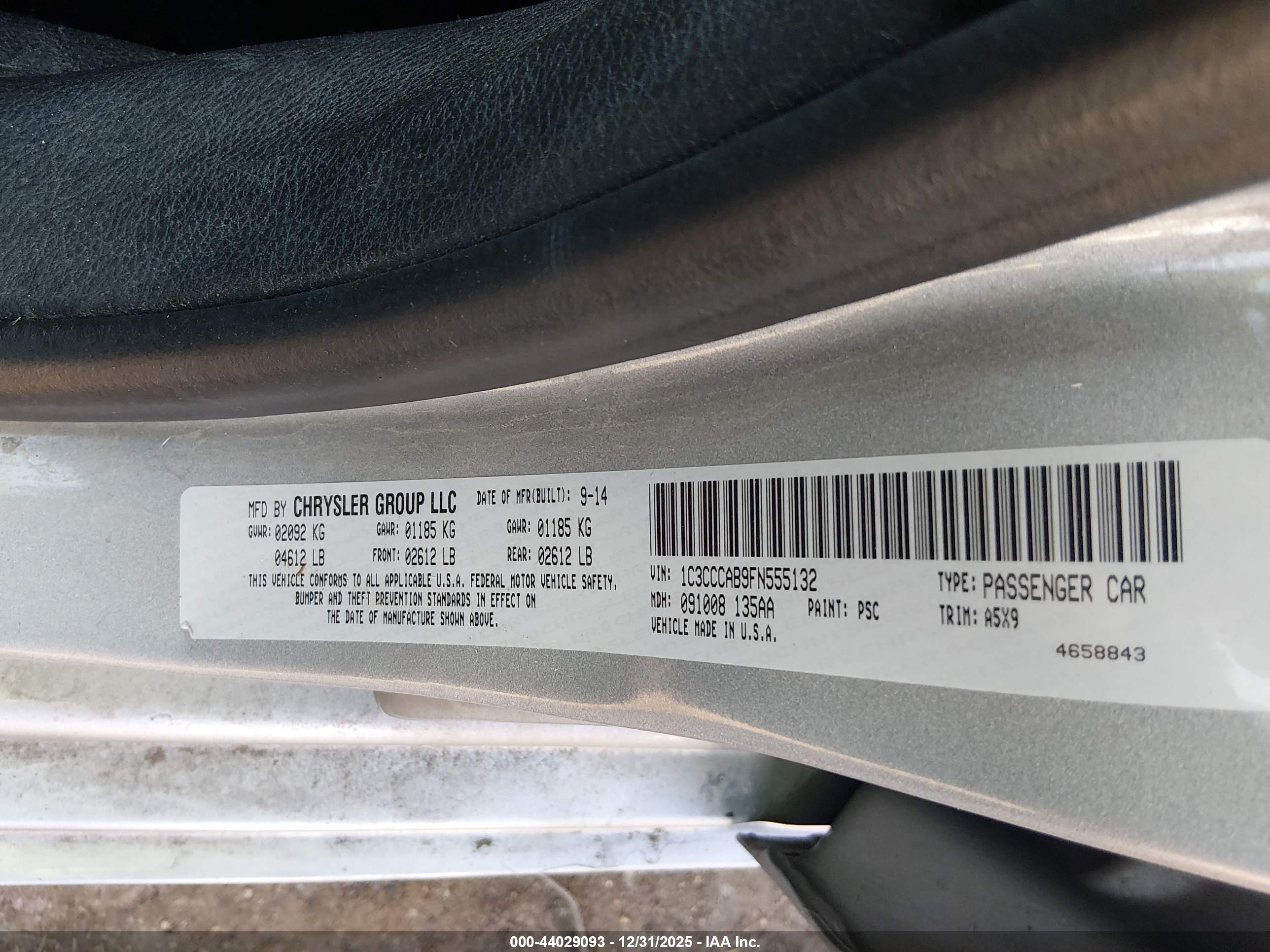 CHRYSLER 200 image 9