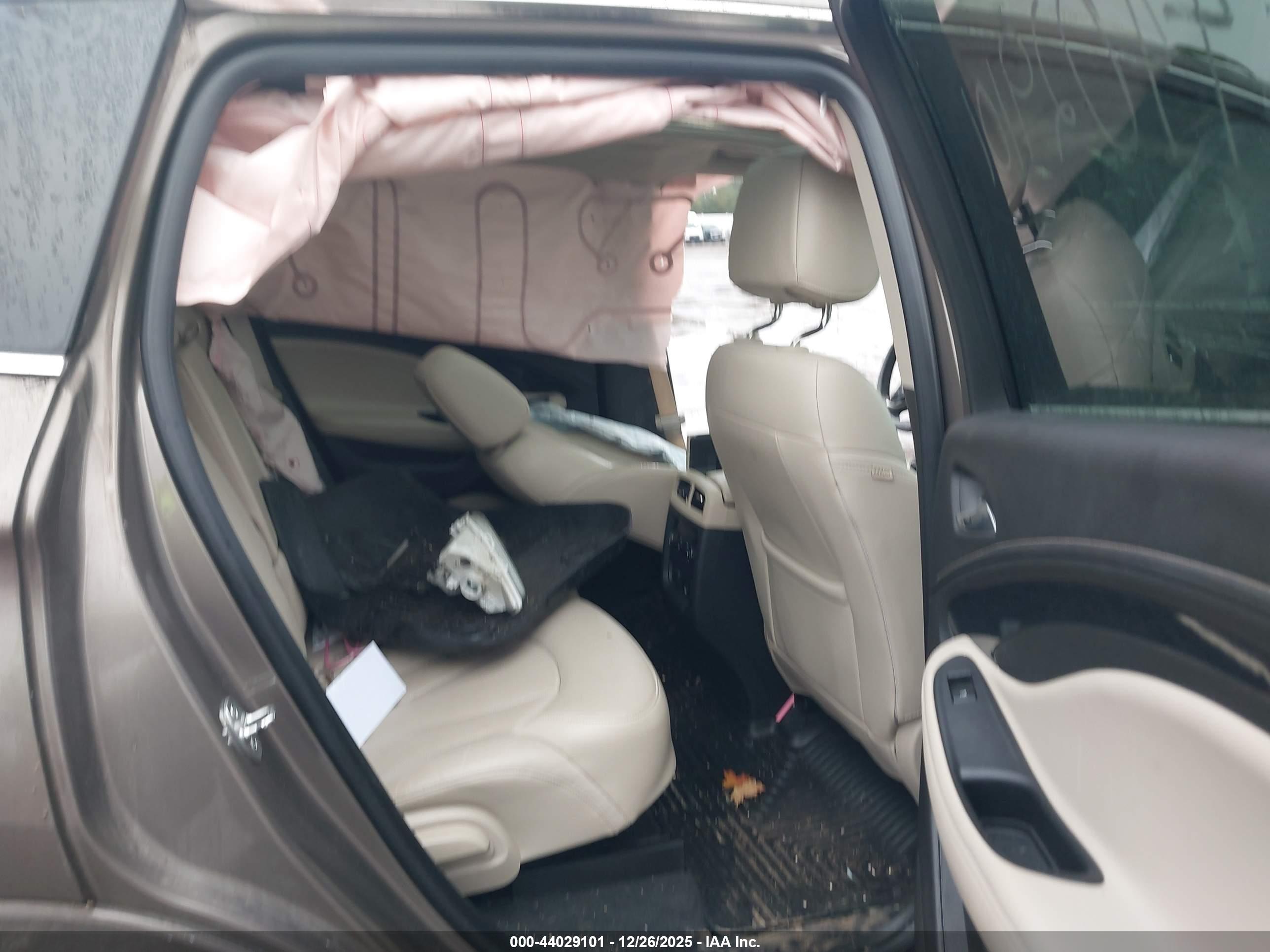 BUICK ENVISION image 8