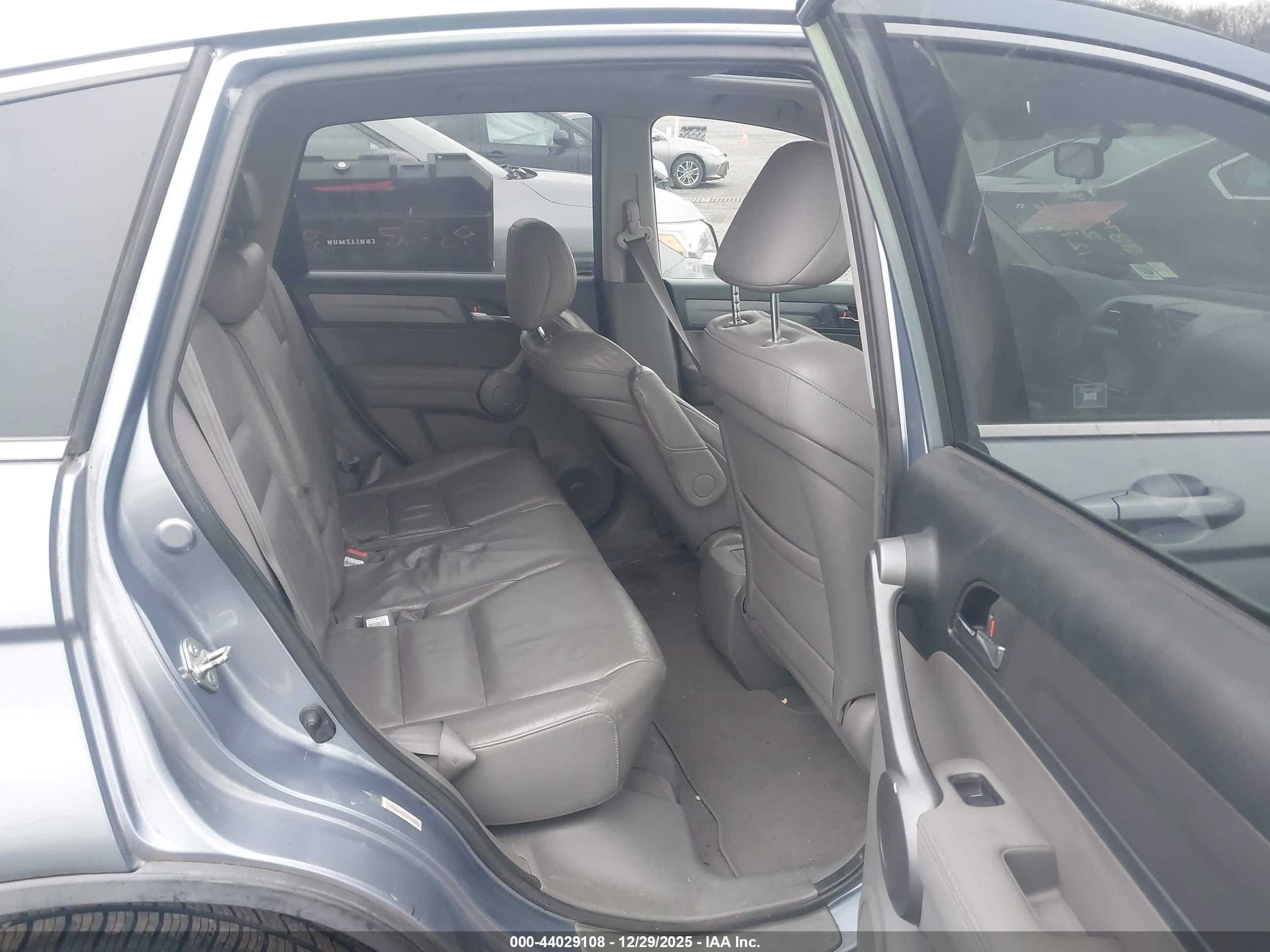 HONDA CR-V image 8