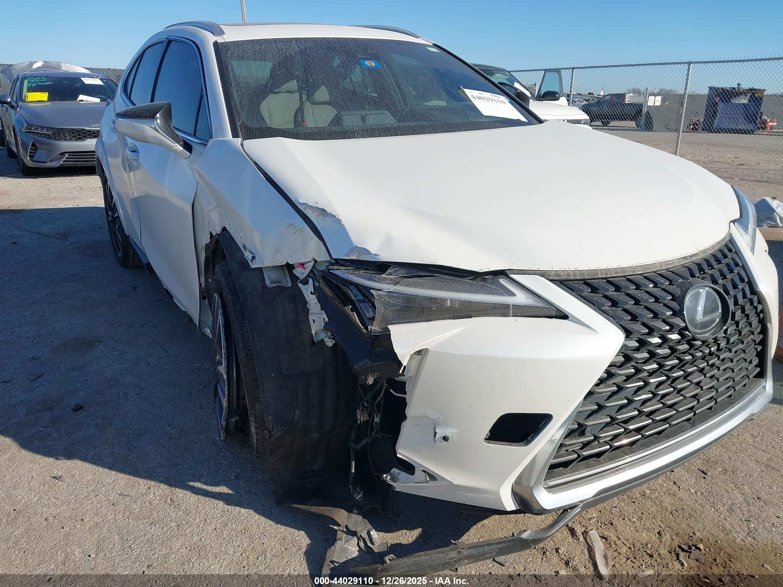 LEXUS UX image 6