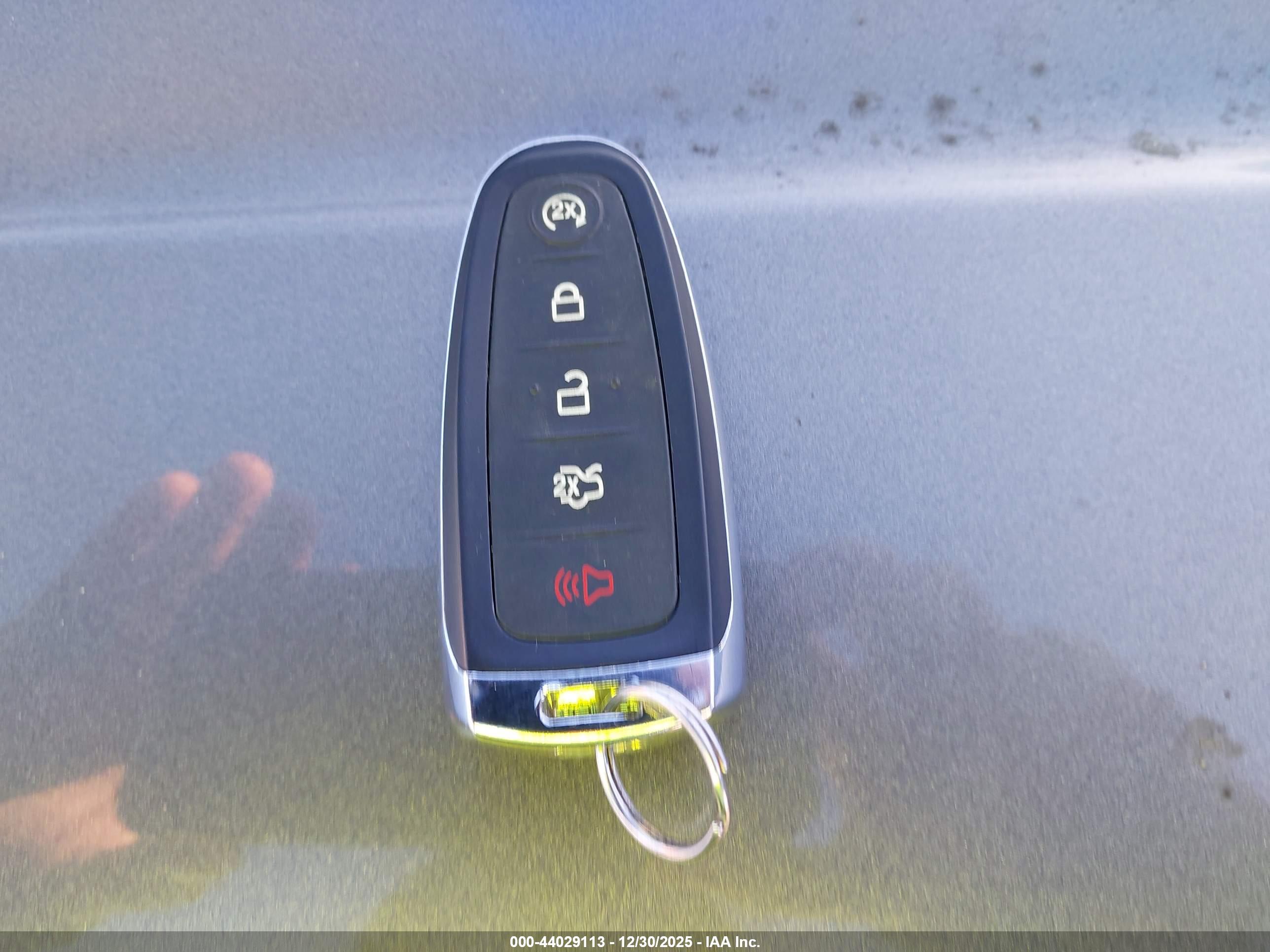 FORD EXPLORER image 11