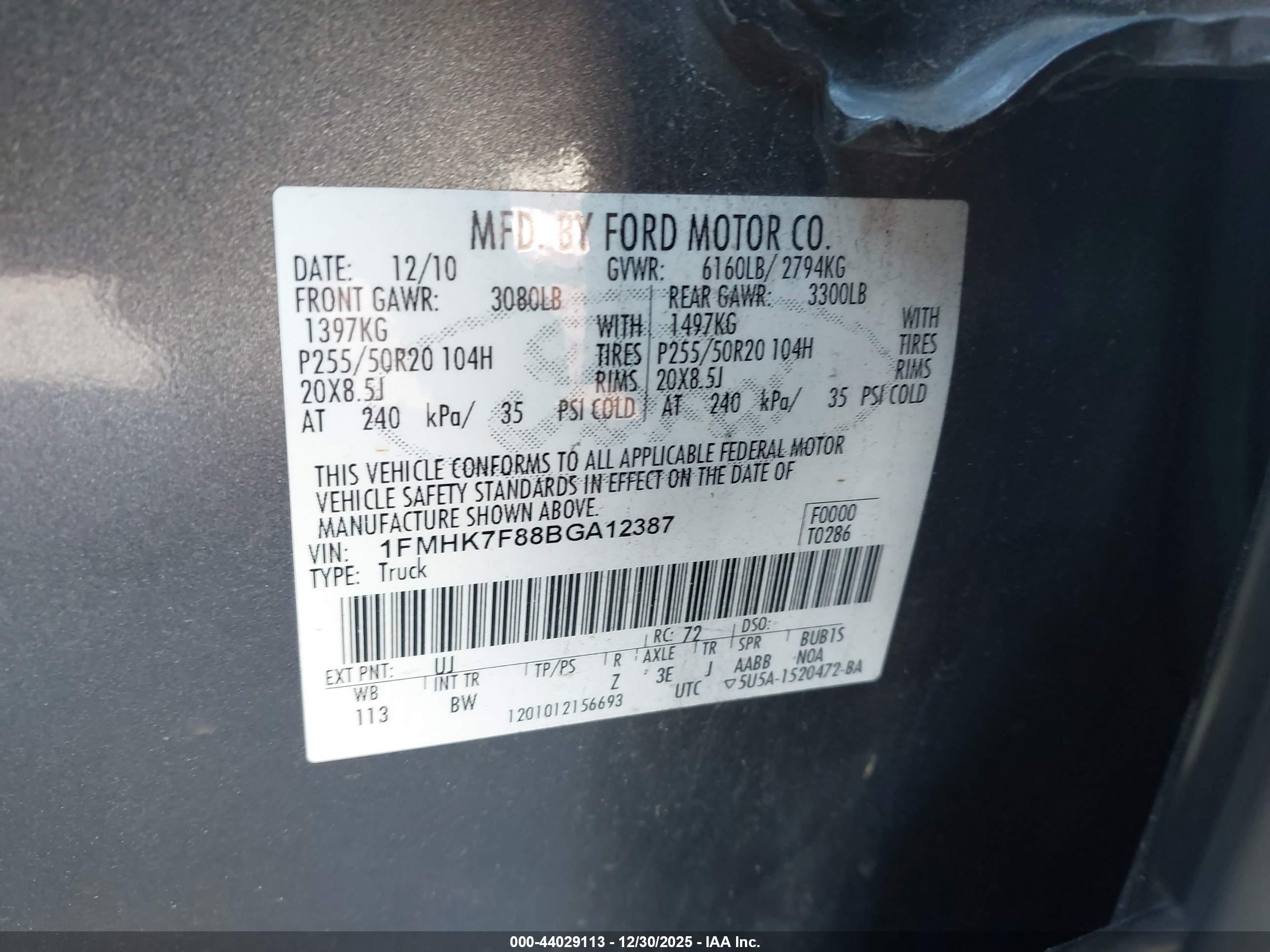FORD EXPLORER image 9