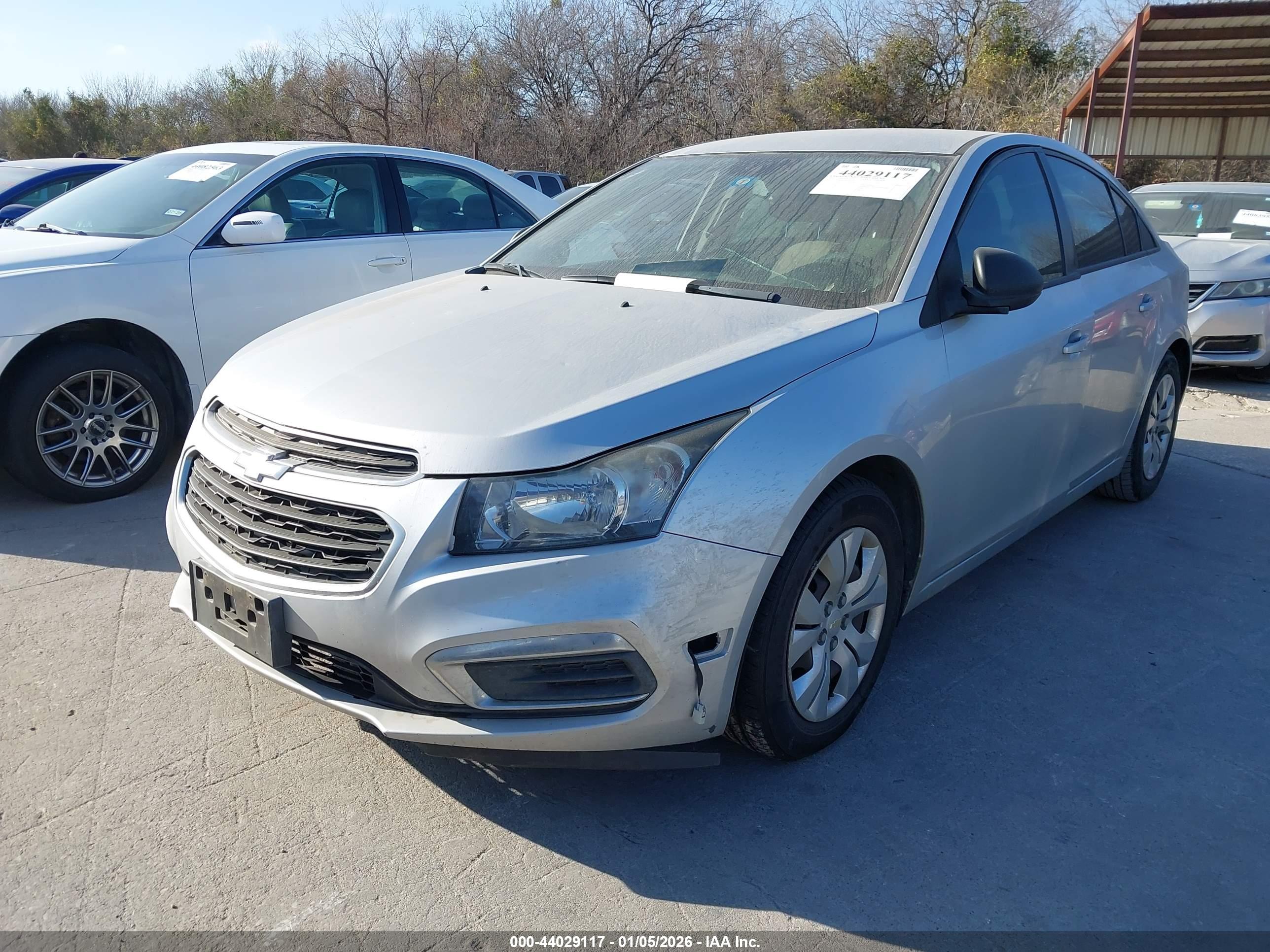 CHEVROLET CRUZE image 2