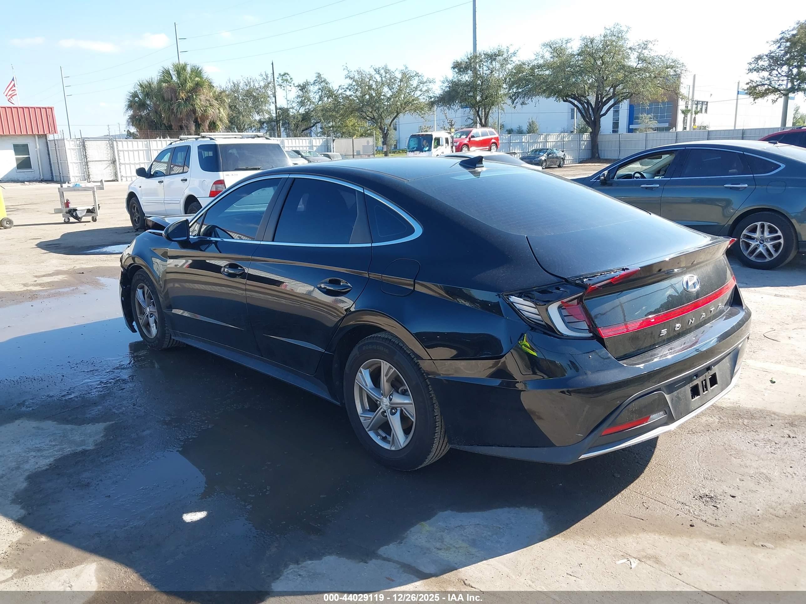 HYUNDAI SONATA image 3