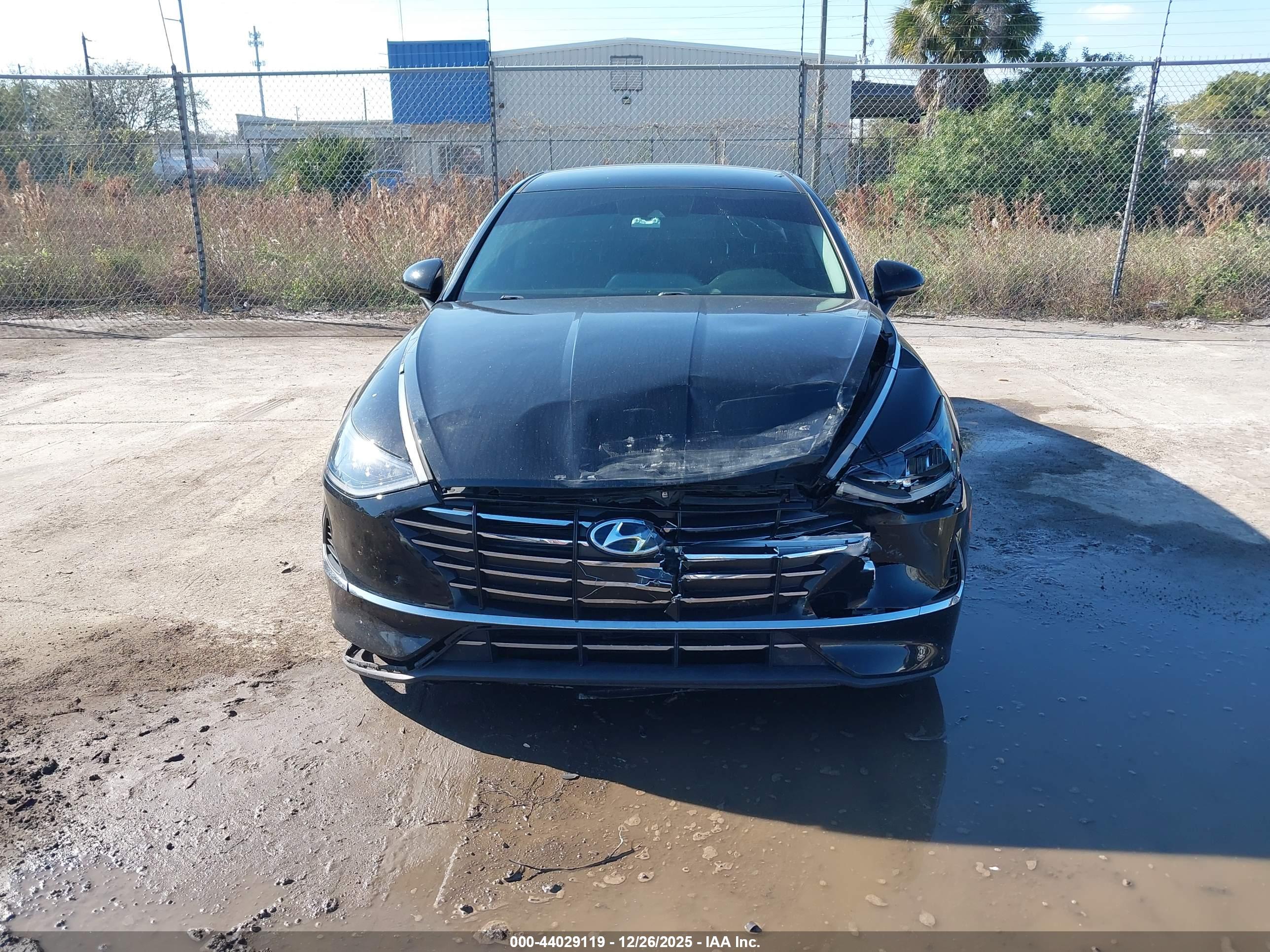 HYUNDAI SONATA image 6