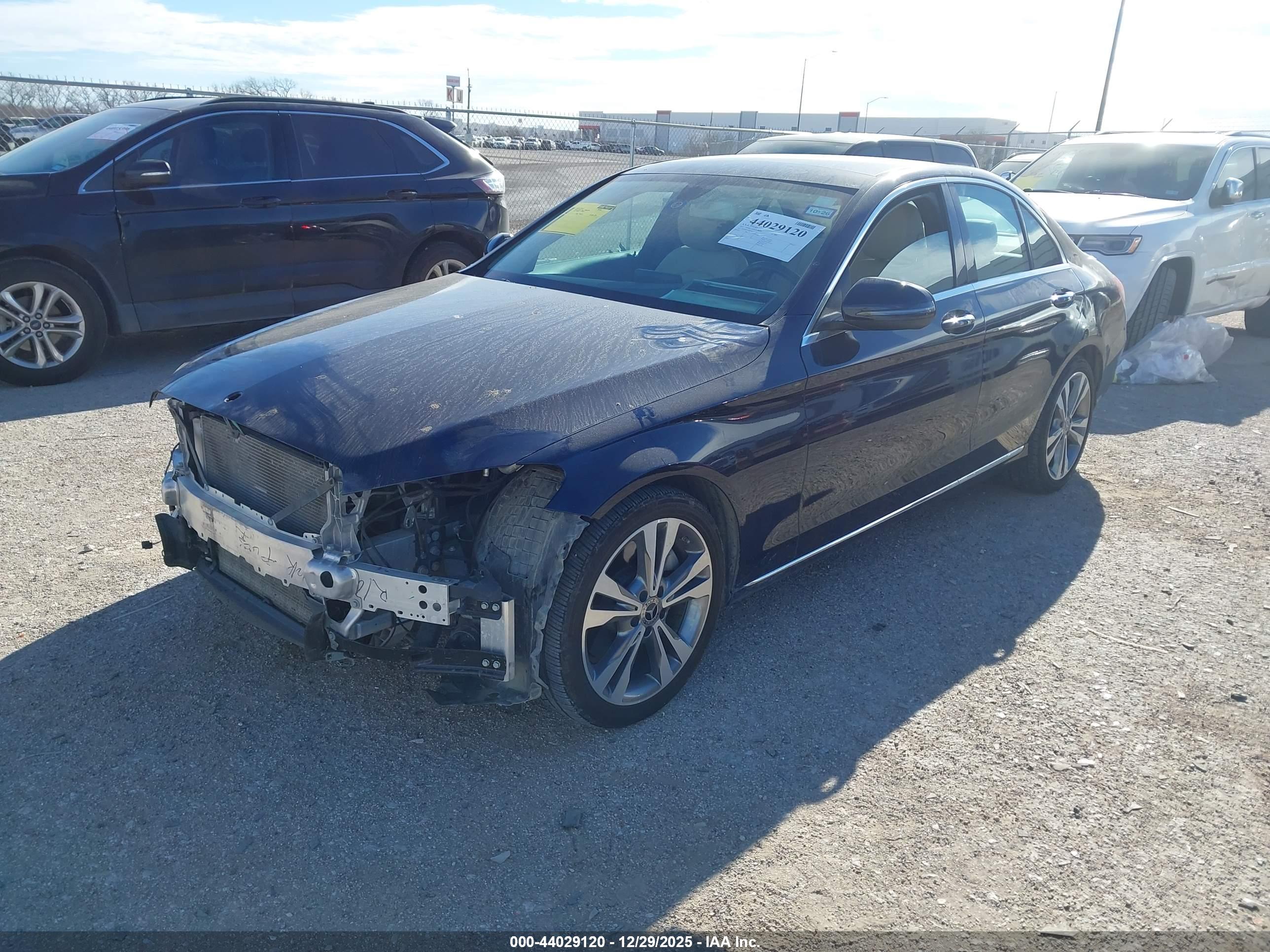 MERCEDES-BENZ C image 2