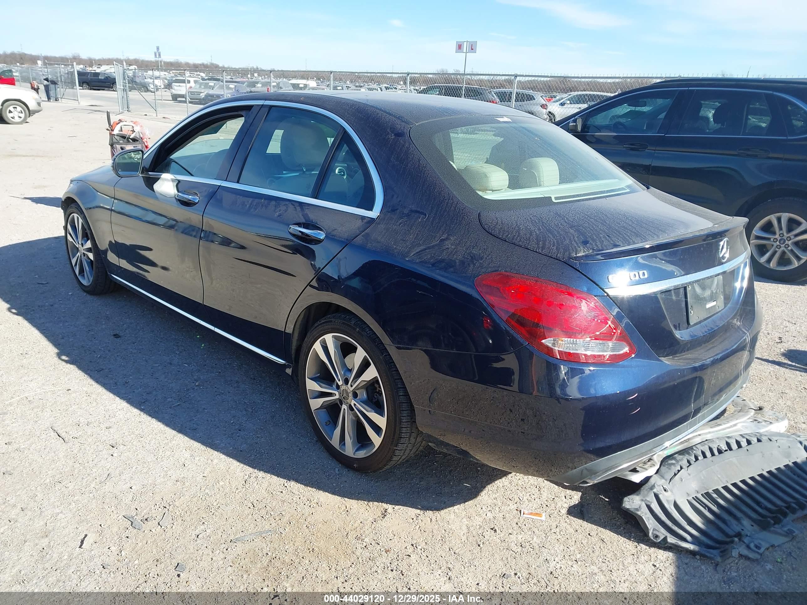 MERCEDES-BENZ C image 3
