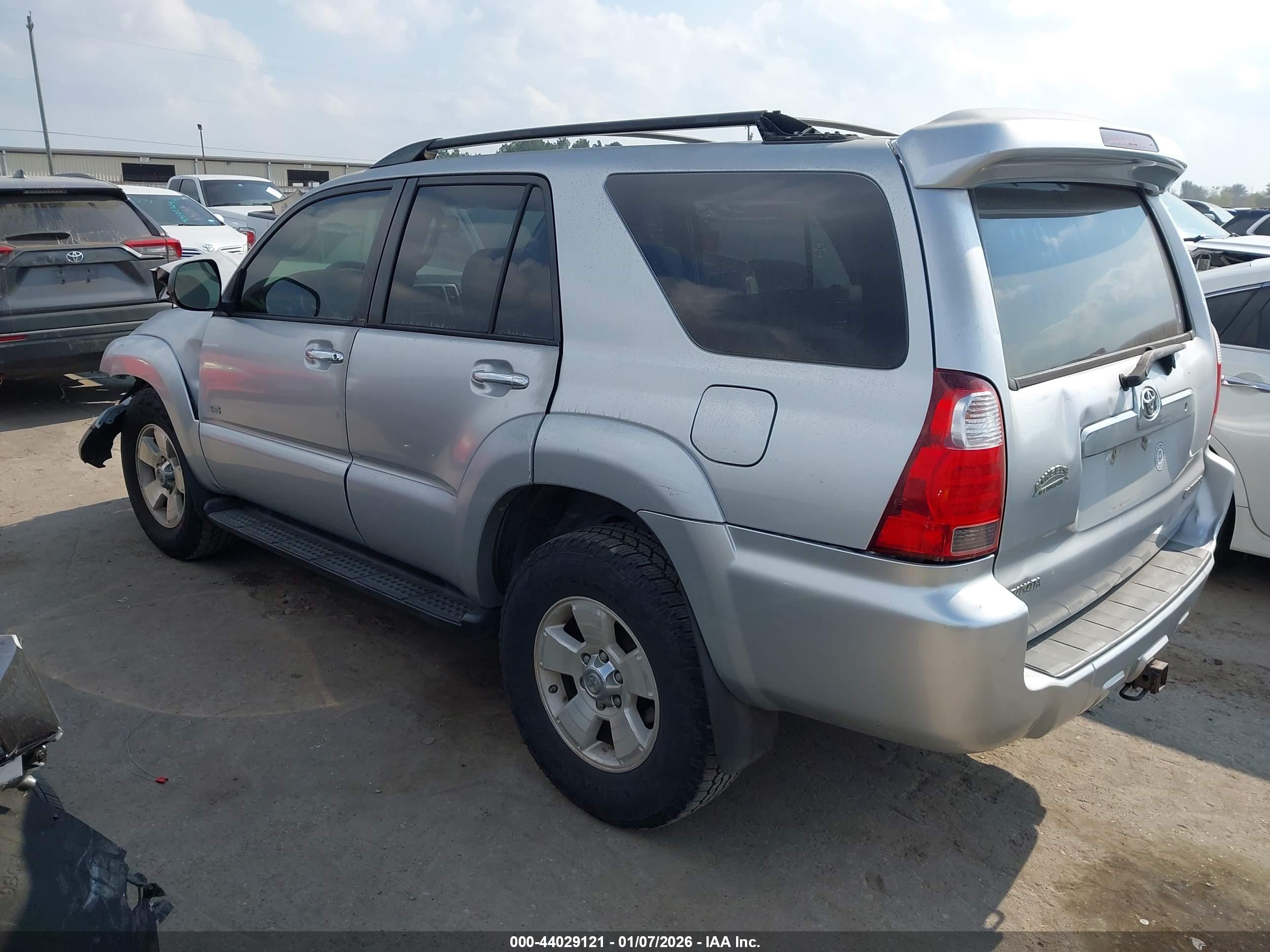TOYOTA 4RUNNER image 3