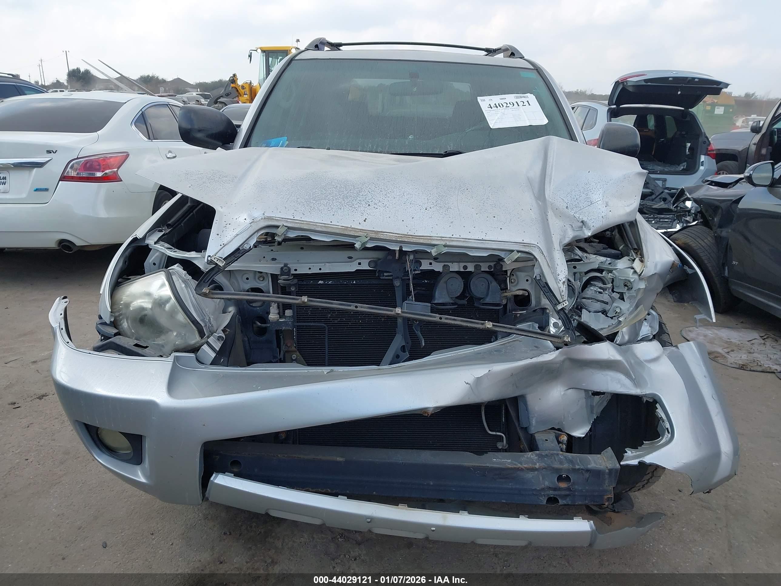 TOYOTA 4RUNNER image 6